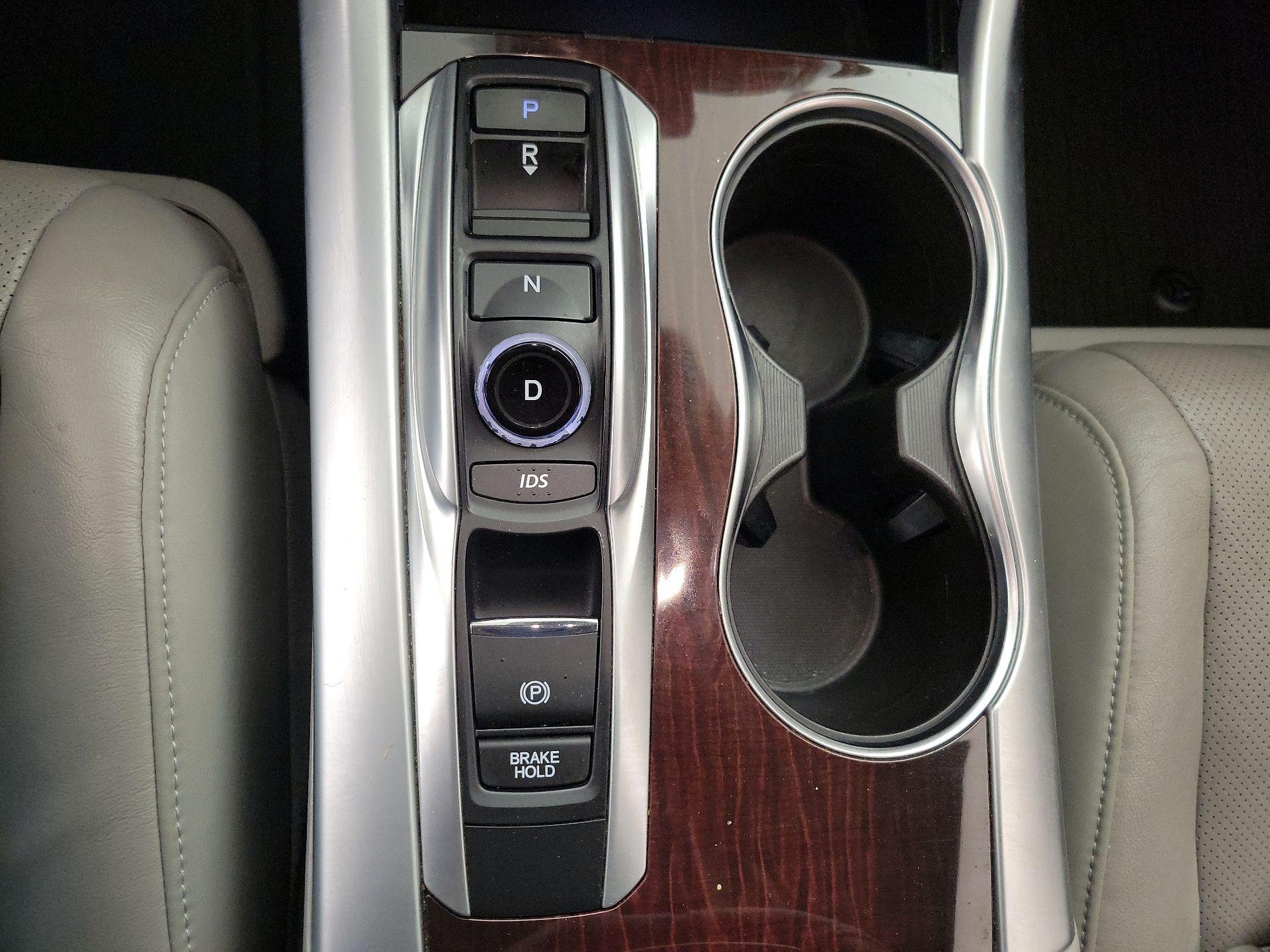 Thumbnail: 2015 Acura TLX - 17