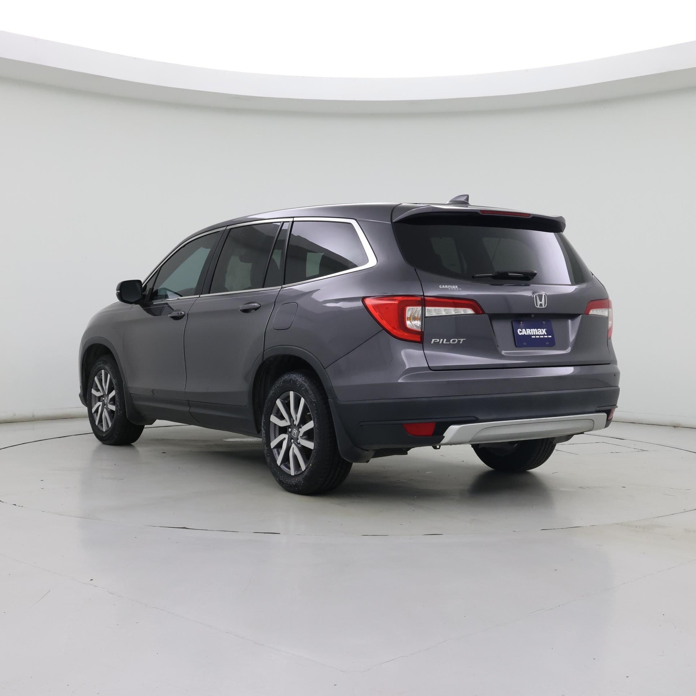 Thumbnail: 2019 Honda Pilot - 2