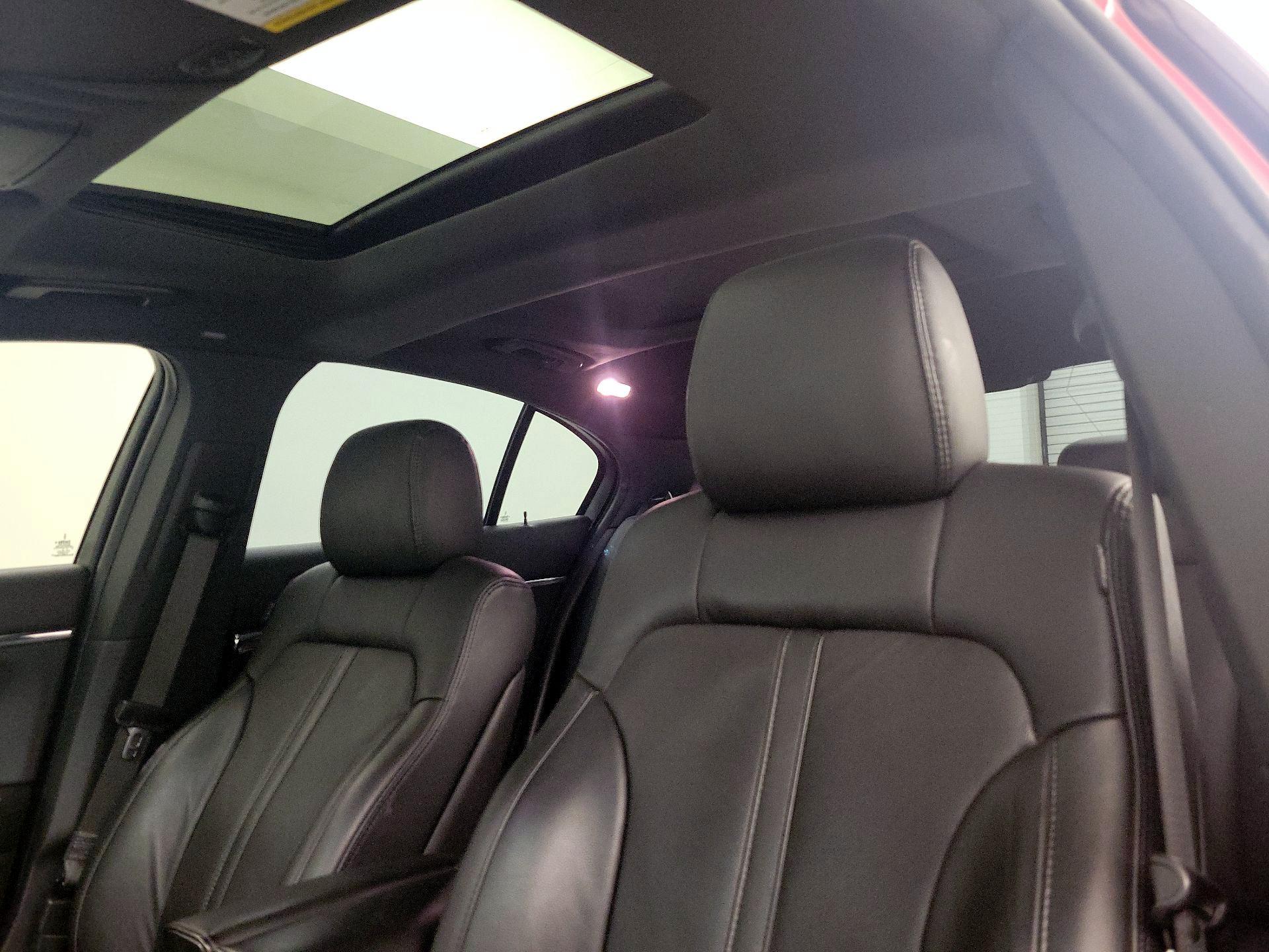 Thumbnail: 2015 Lincoln MKS - 20