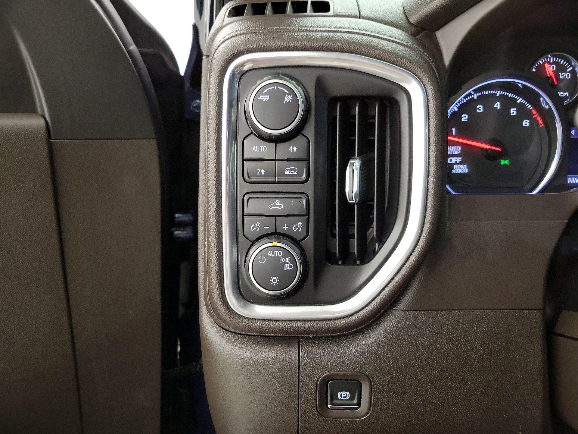 Thumbnail: 2019 Chevrolet Silverado 1500 - 13