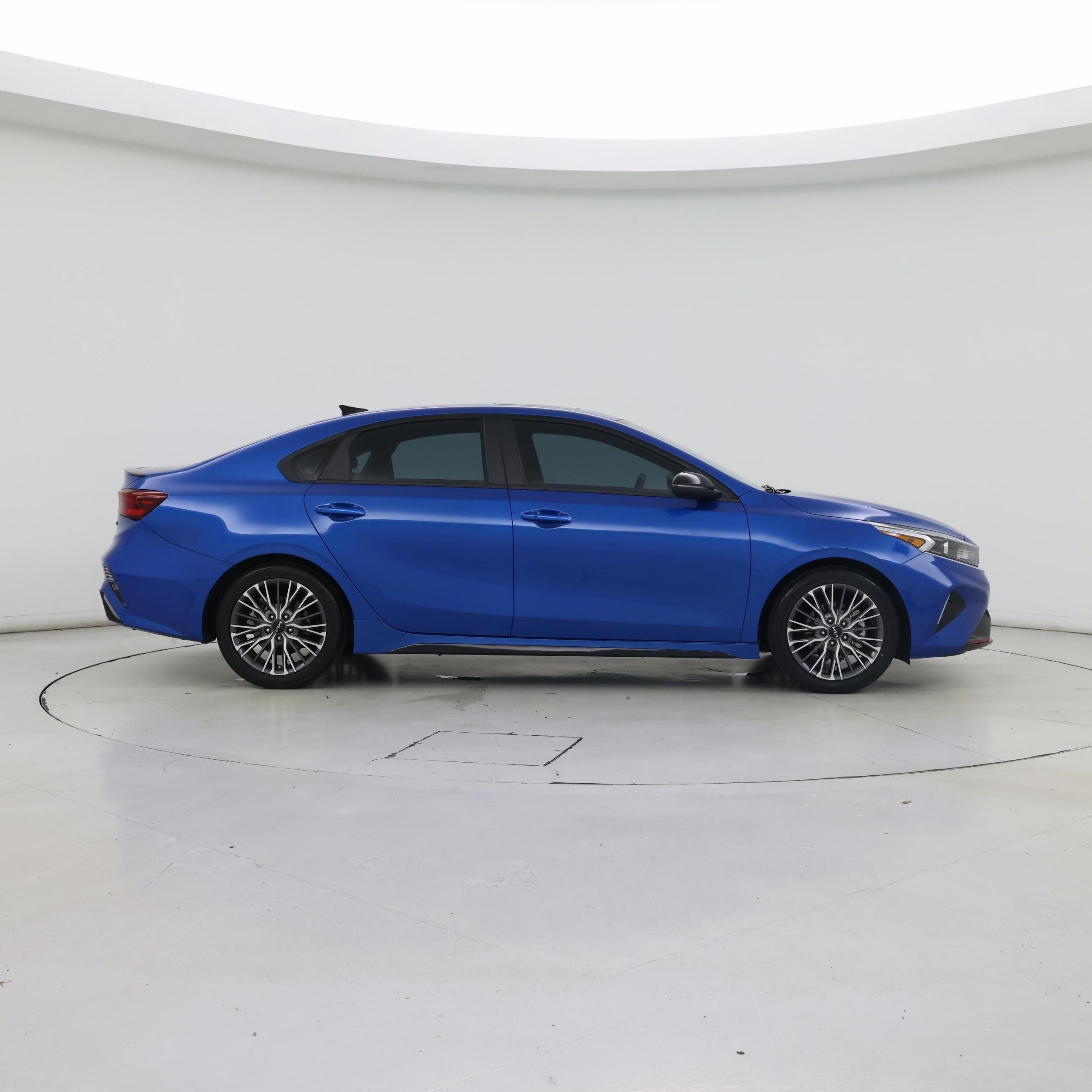 Thumbnail: 2022 Kia Forte - 7