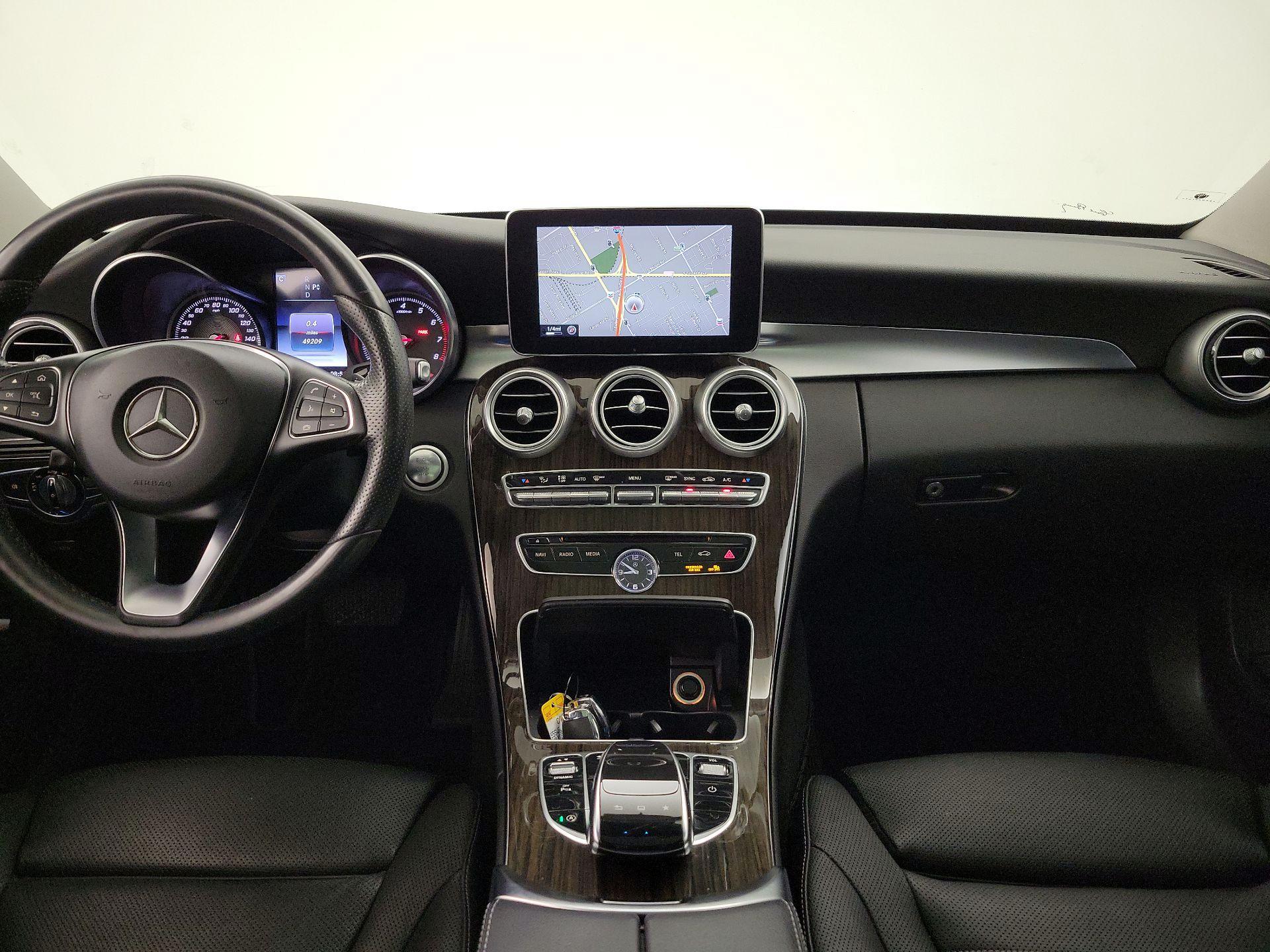 Thumbnail: 2016 Mercedes-Benz C-Class - 9
