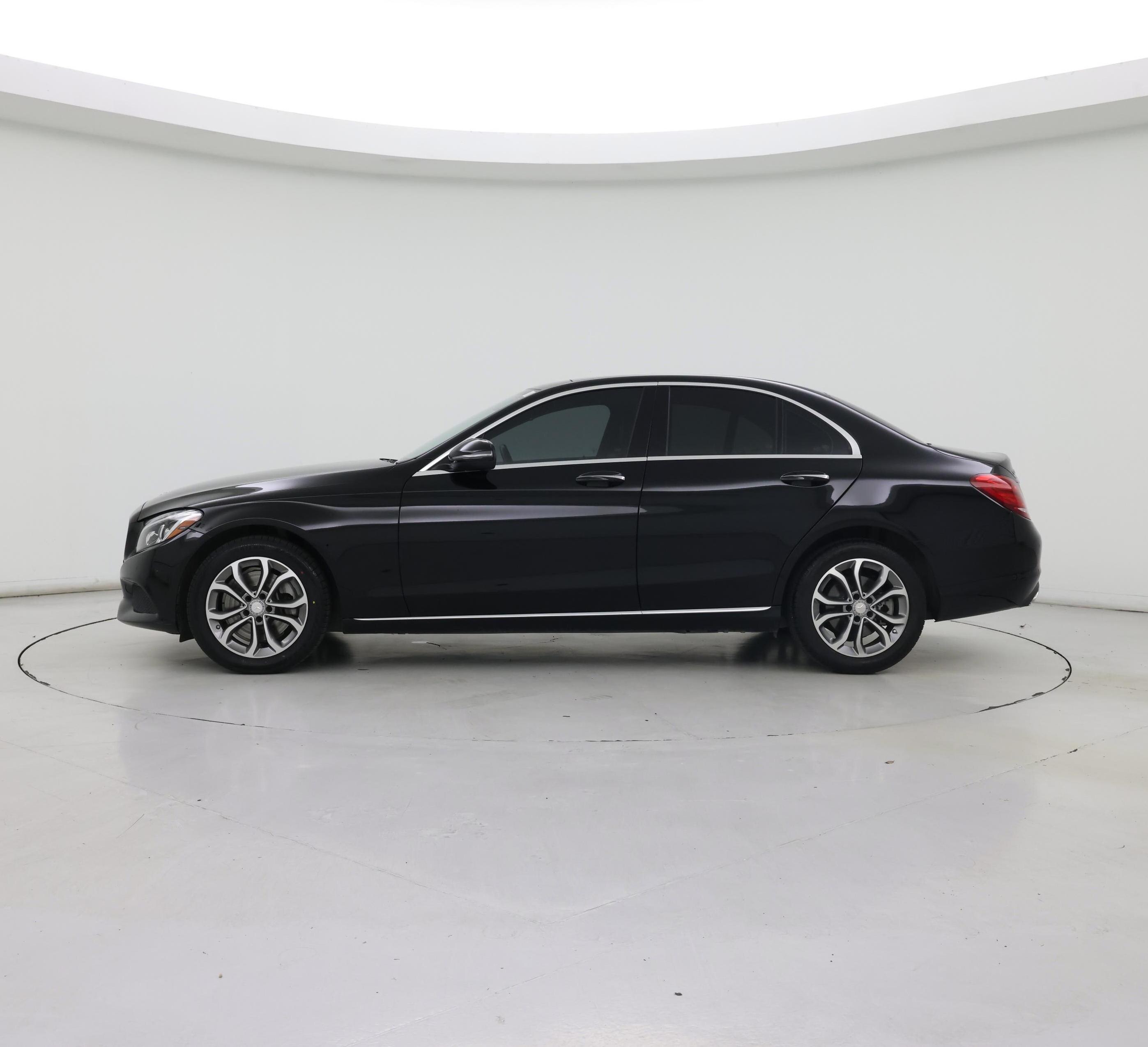 Thumbnail: 2016 Mercedes-Benz C-Class - 3