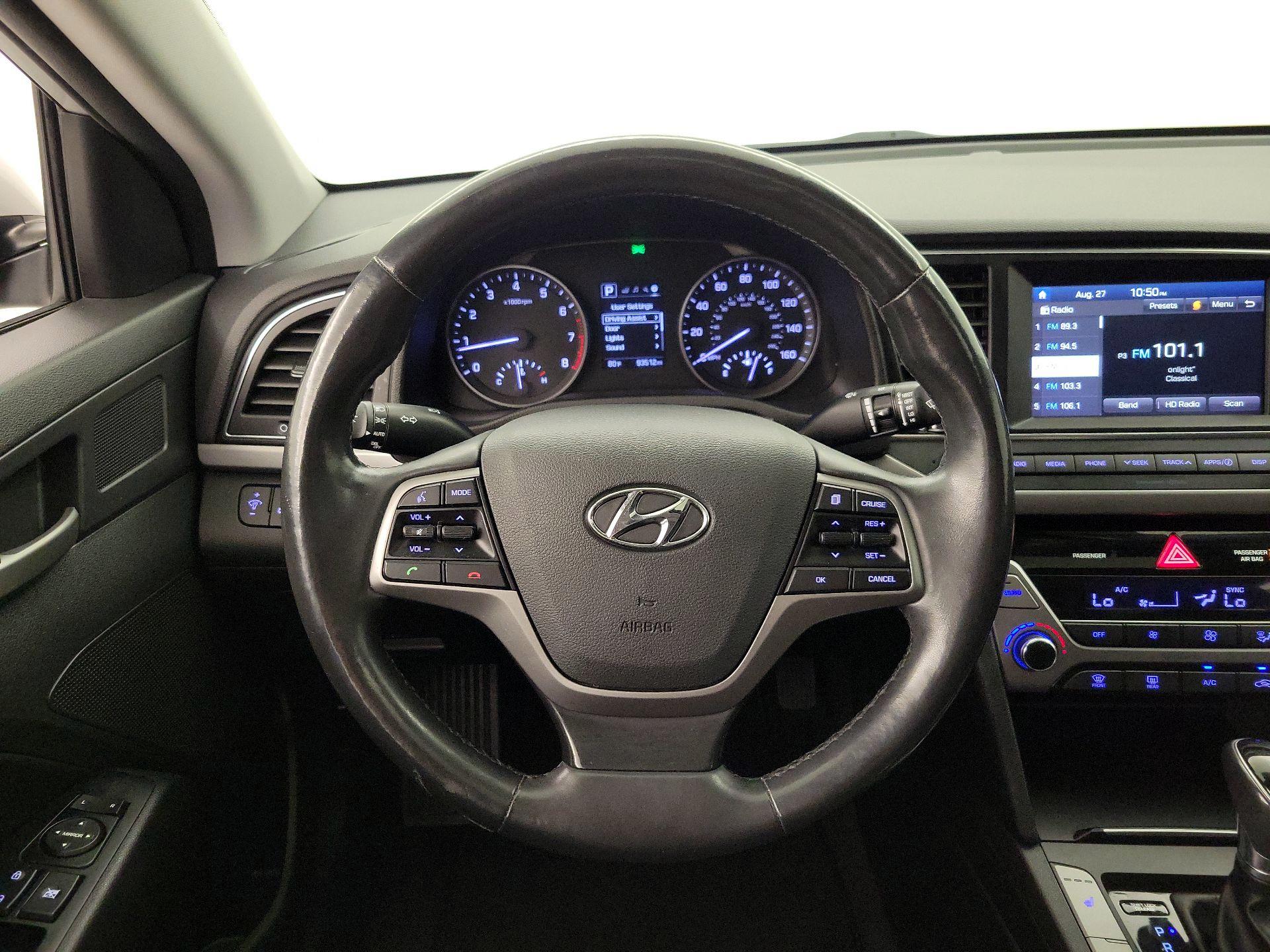 Thumbnail: 2018 Hyundai Elantra - 10