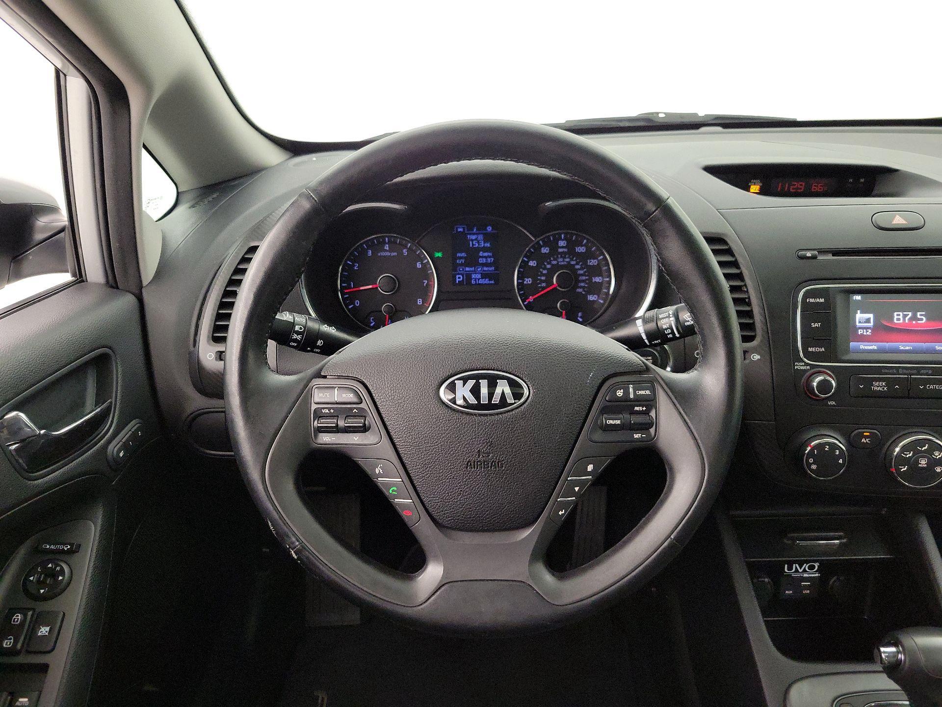 Thumbnail: 2015 Kia Forte - 10