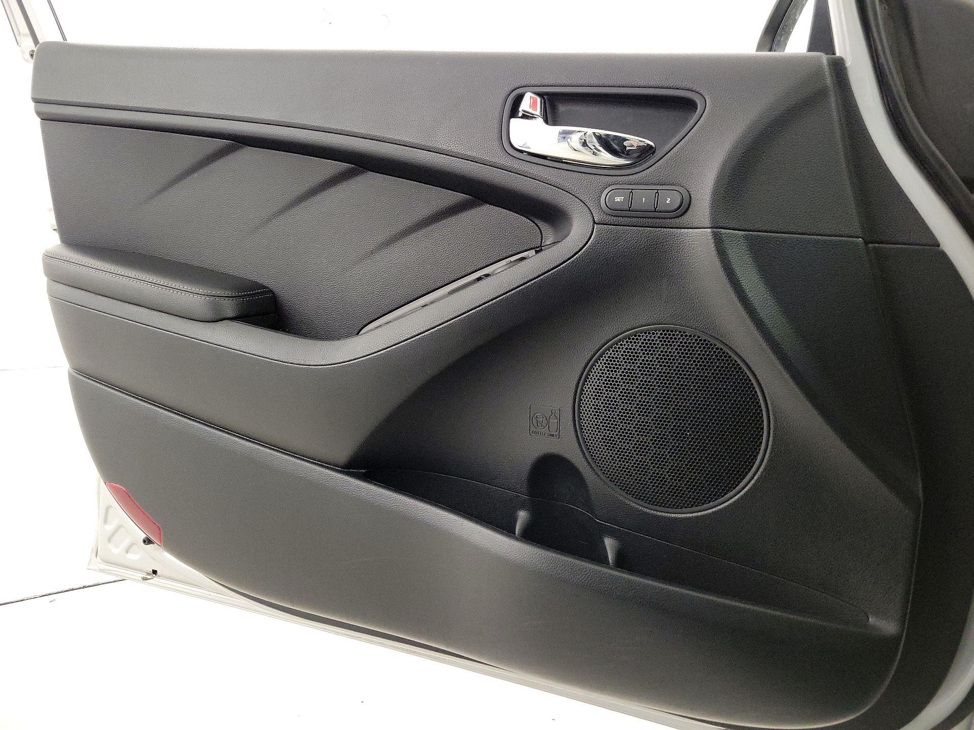 Thumbnail: 2015 Kia Forte - 12