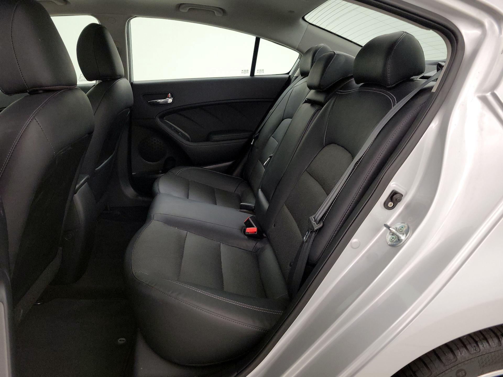 Thumbnail: 2015 Kia Forte - 19