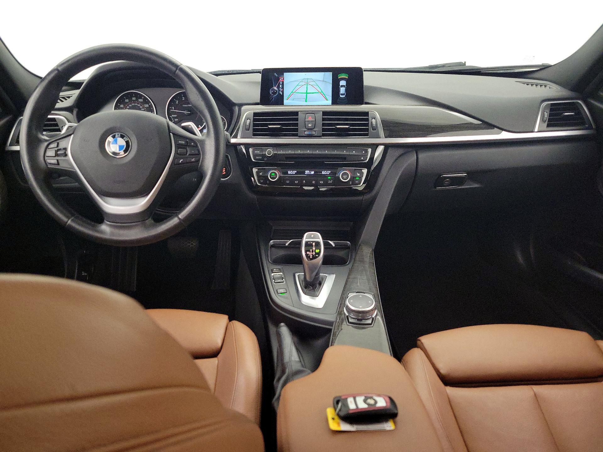 Thumbnail: 2016 BMW 3 Series - 9