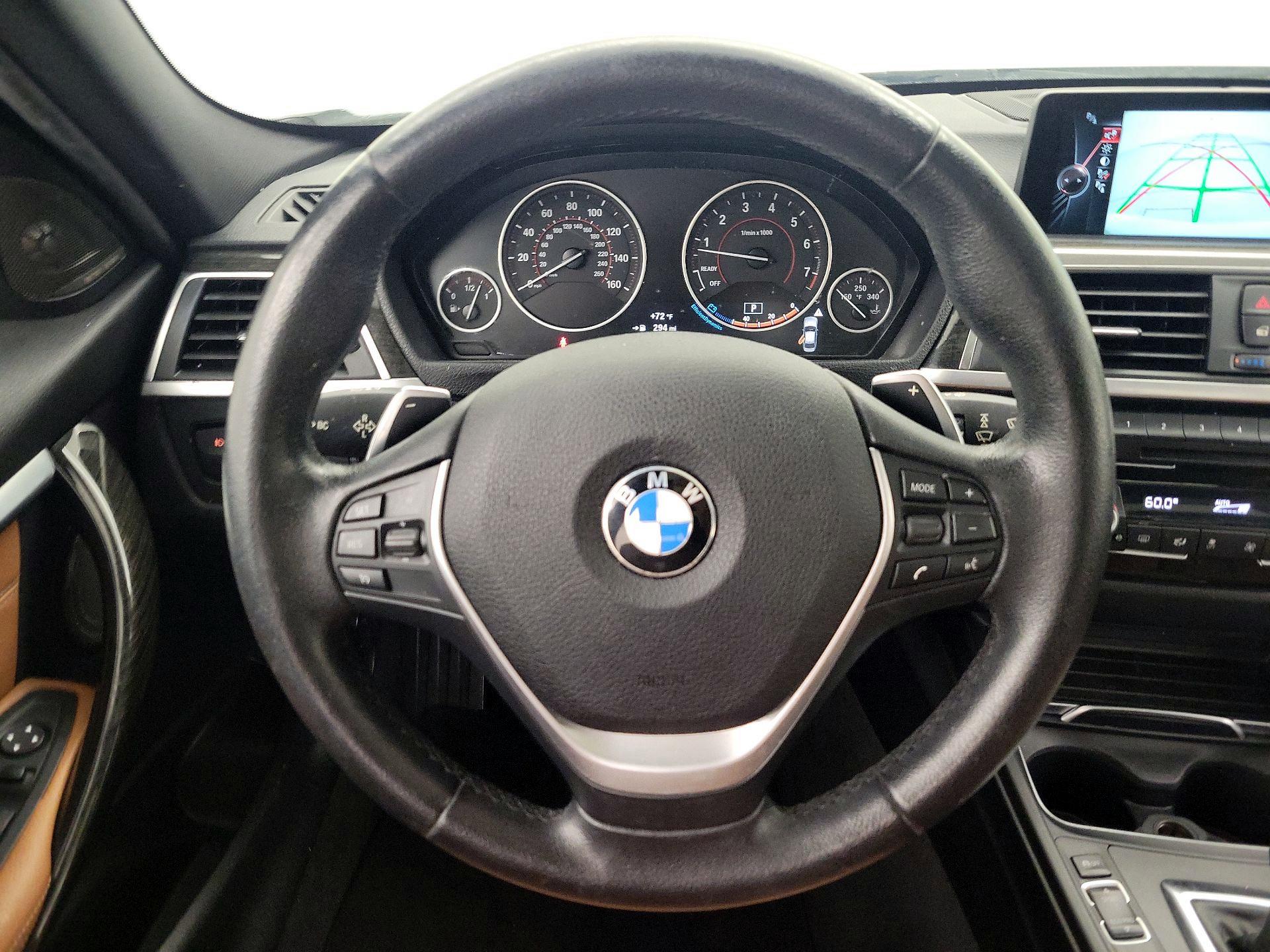 Thumbnail: 2016 BMW 3 Series - 10