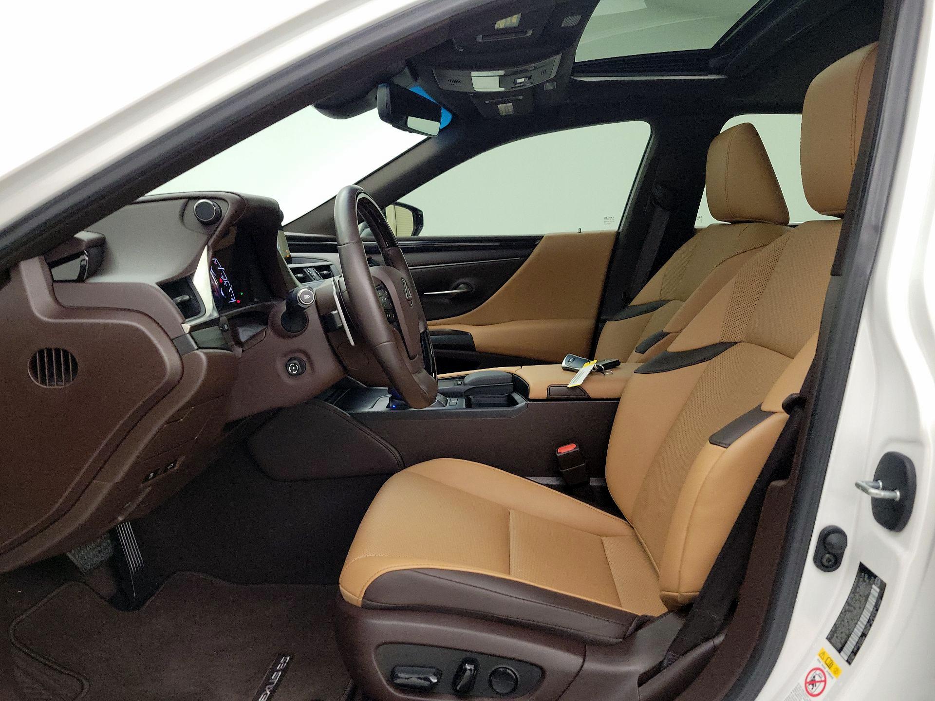 Thumbnail: 2019 Lexus ES - 11