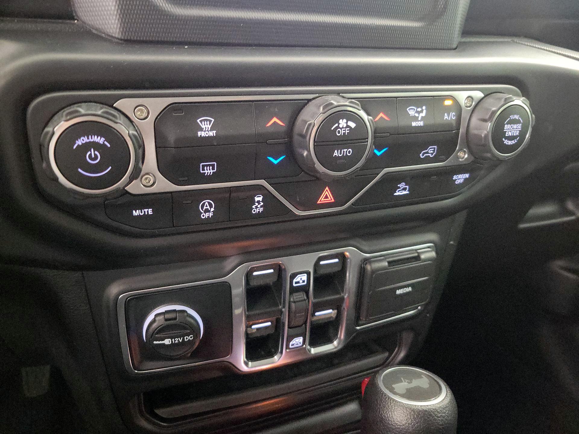 Thumbnail: 2023 Jeep Wrangler - 16