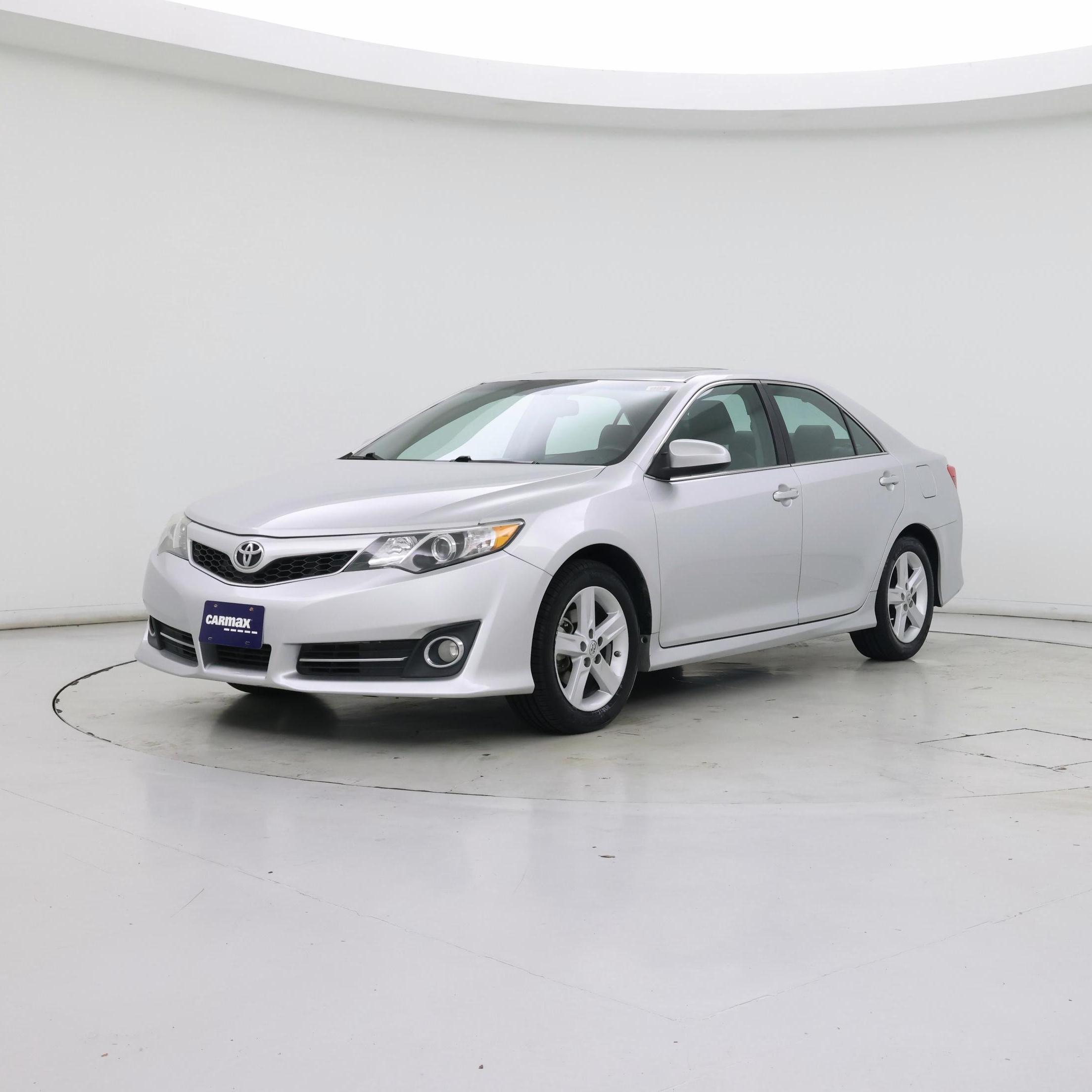 Thumbnail: 2014 Toyota Camry - 4