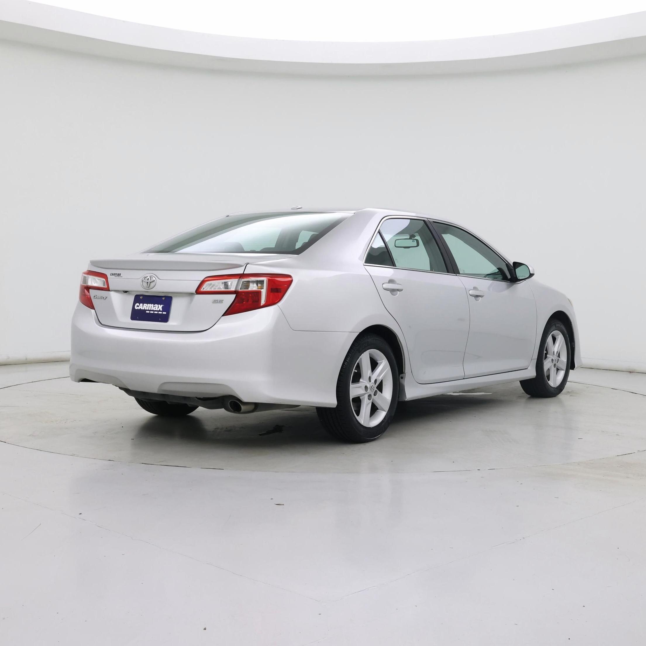 Thumbnail: 2014 Toyota Camry - 8