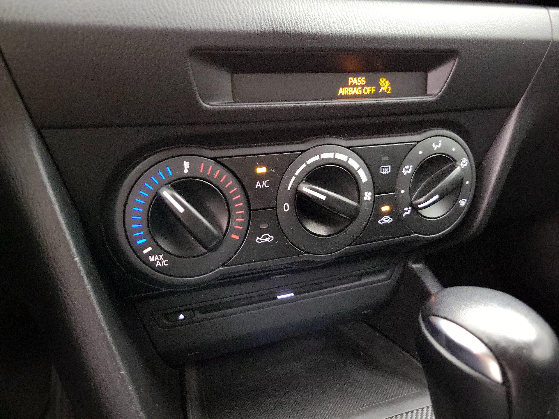 Thumbnail: 2014 Mazda Mazda3 - 15