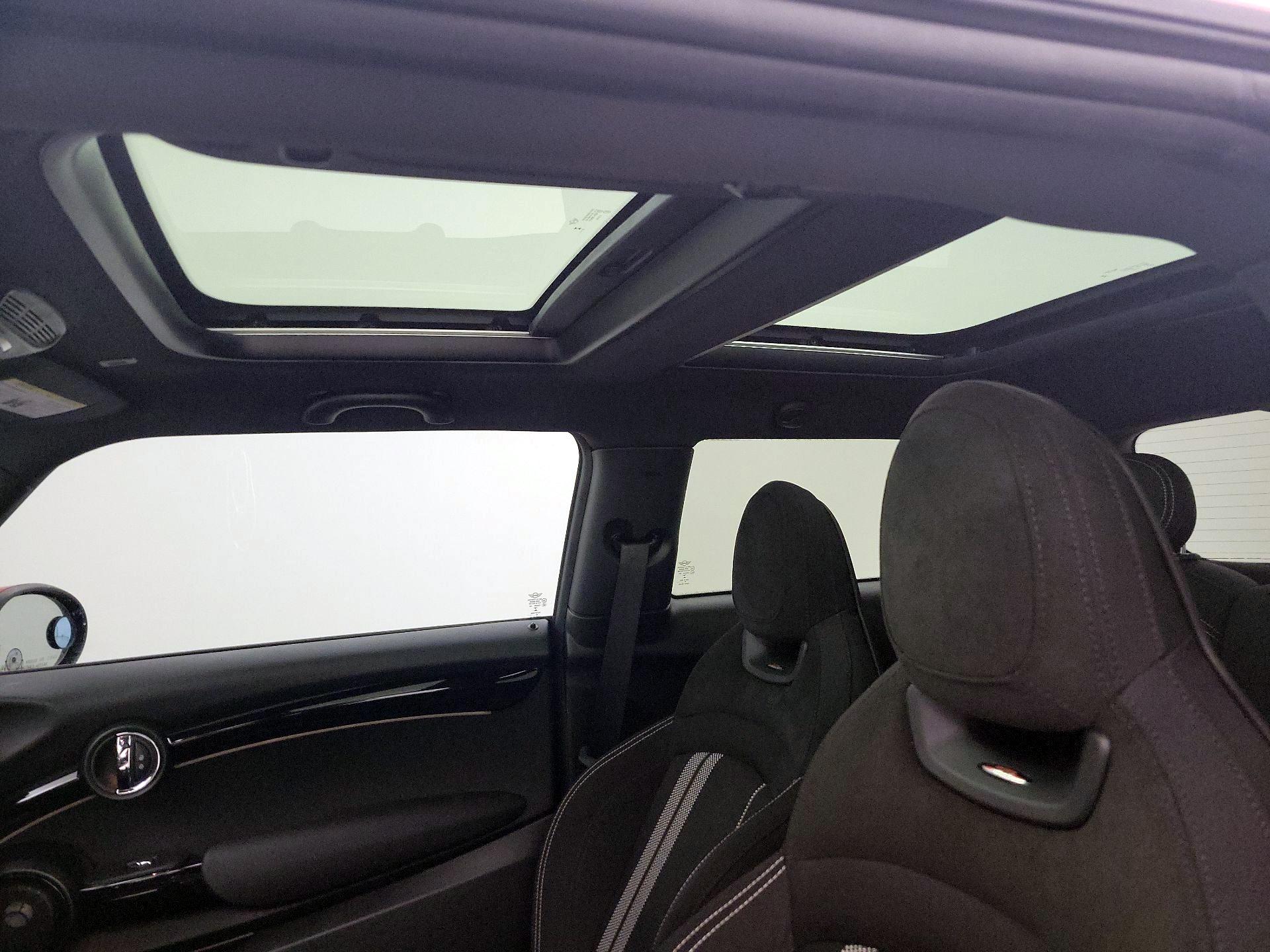 Thumbnail: 2023 MINI Cooper Hardtop - 18