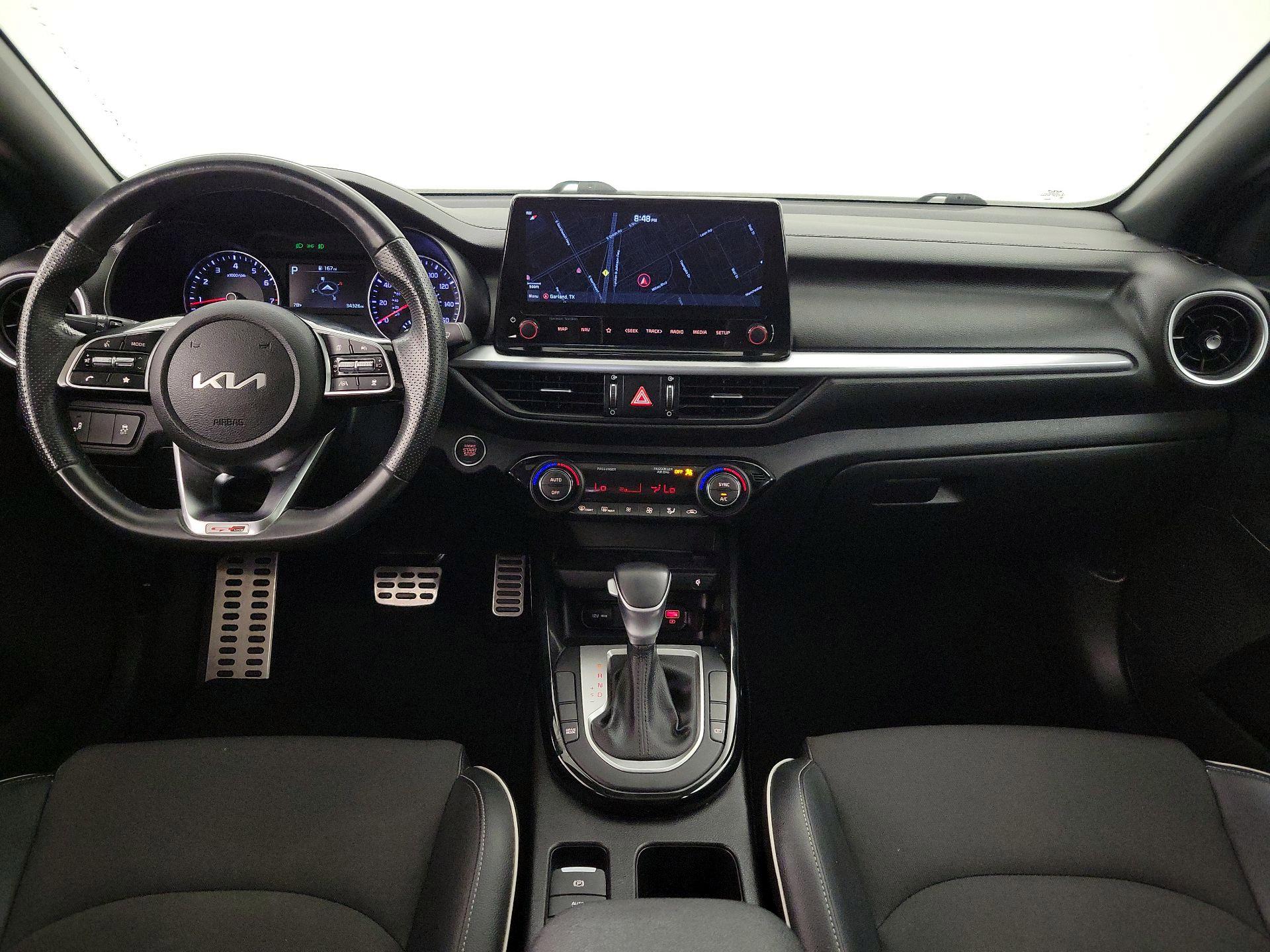 Thumbnail: 2022 Kia Forte - 9