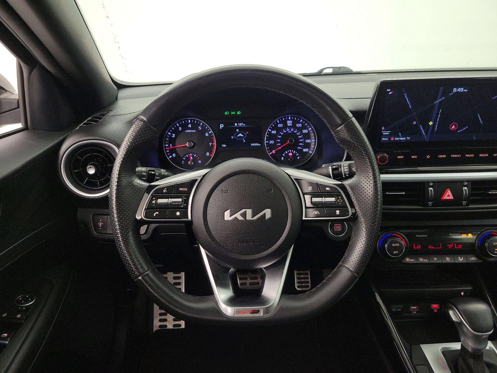 Thumbnail: 2022 Kia Forte - 10