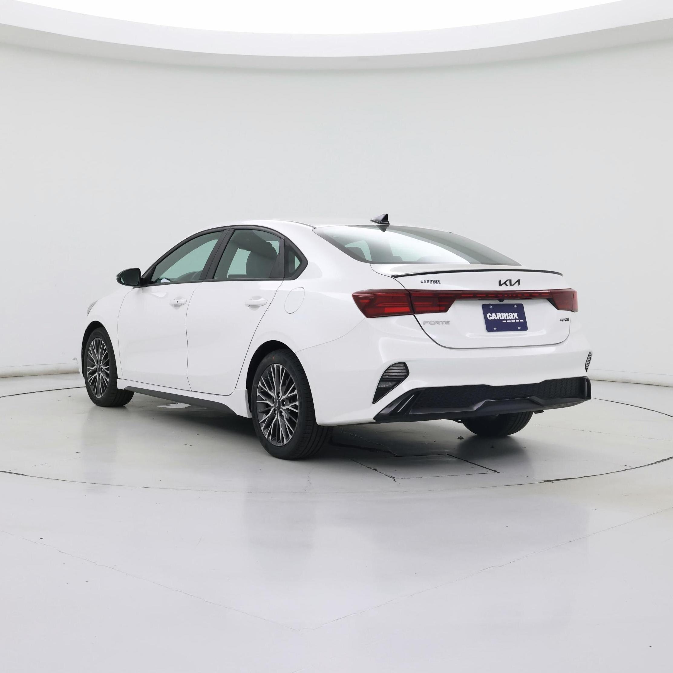 Thumbnail: 2022 Kia Forte - 2