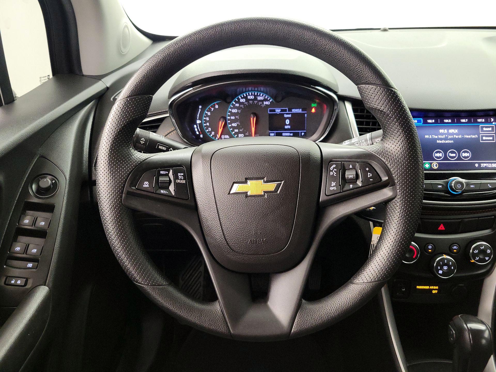 Thumbnail: 2020 Chevrolet Trax - 10