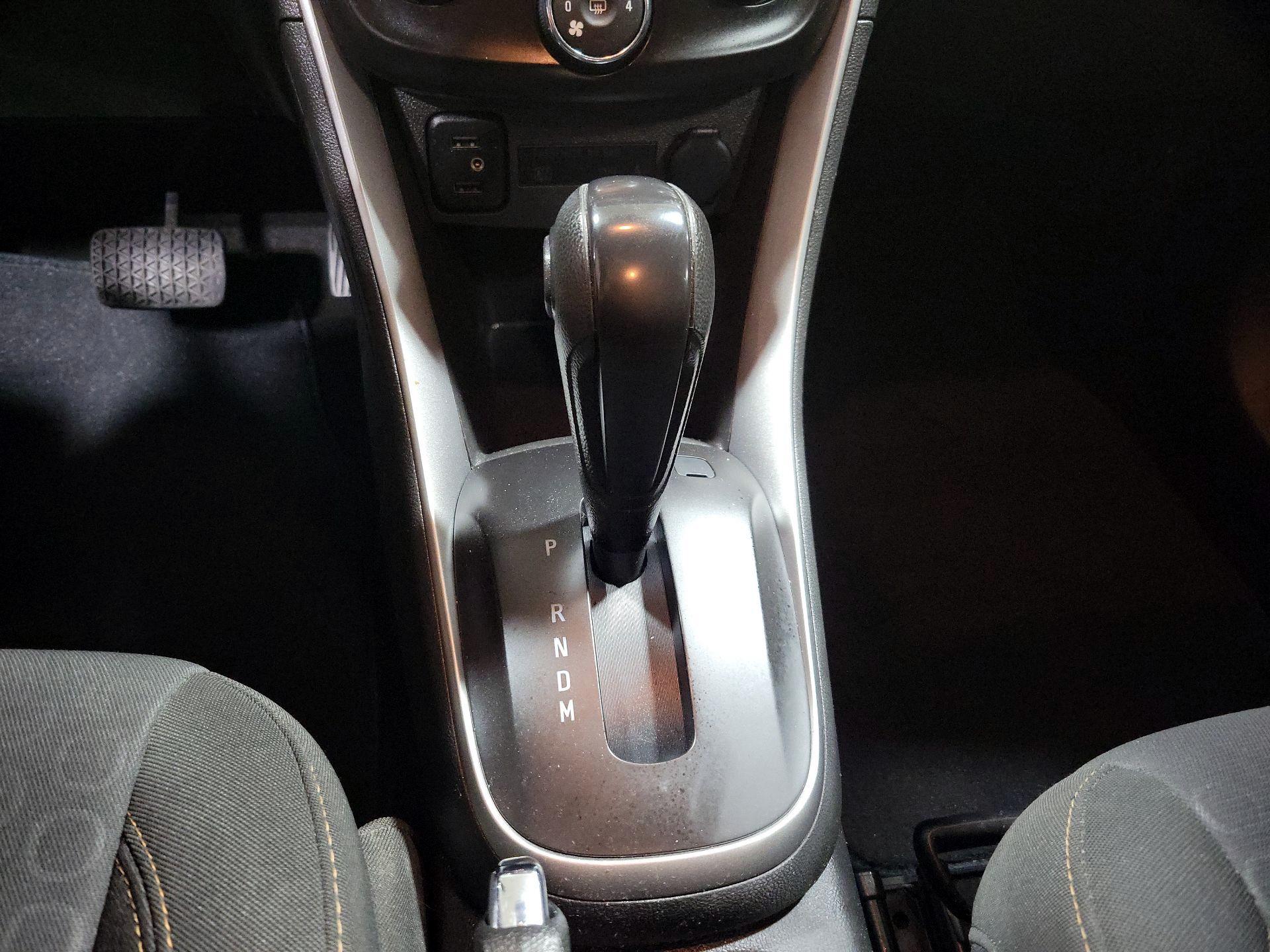 Thumbnail: 2020 Chevrolet Trax - 17