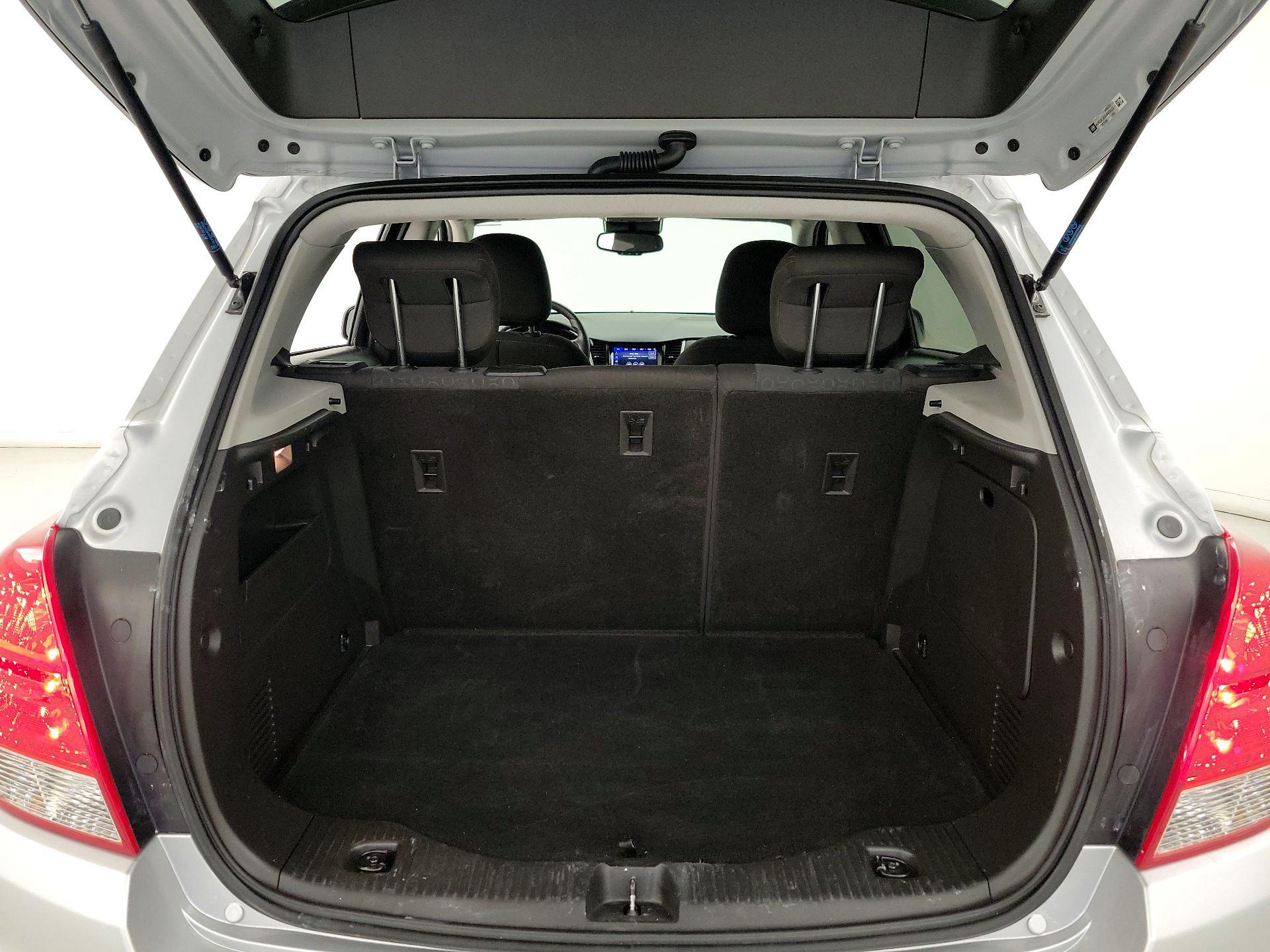 Thumbnail: 2020 Chevrolet Trax - 20