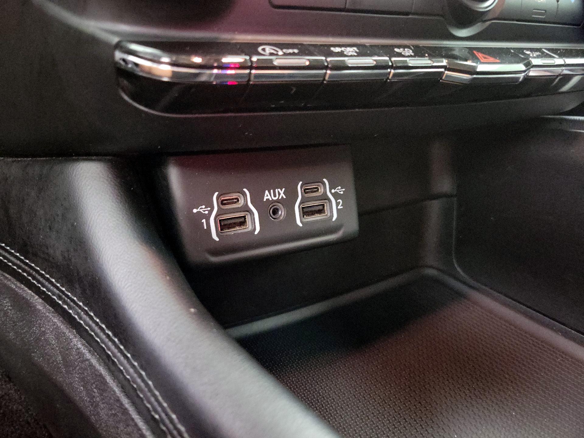 Thumbnail: 2021 Dodge Durango - 18
