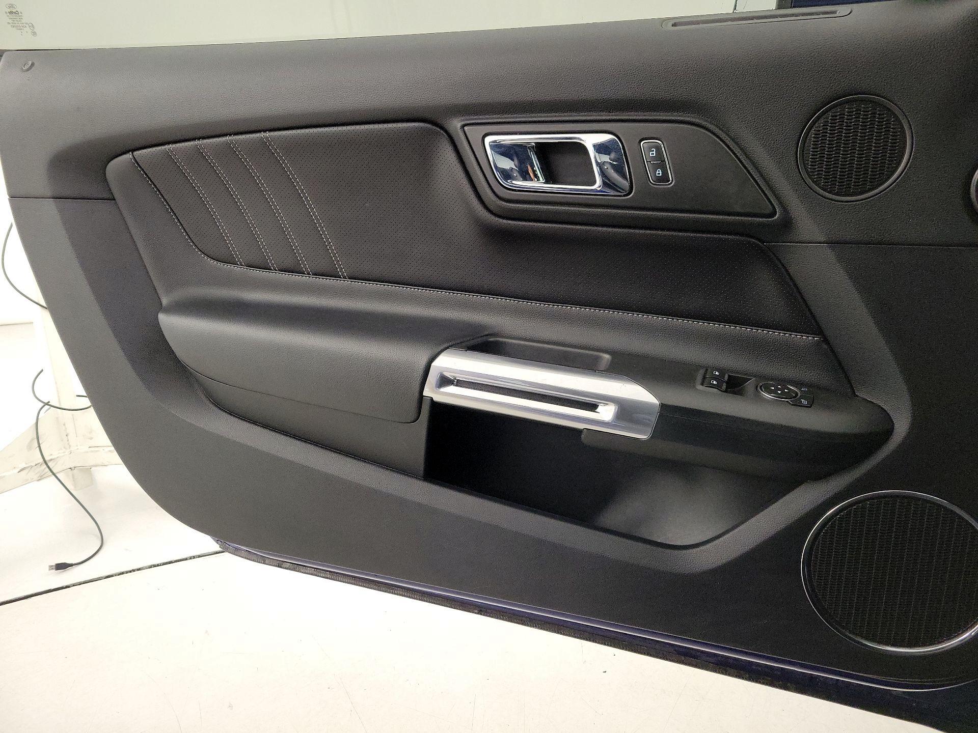 Thumbnail: 2015 Ford Mustang - 12