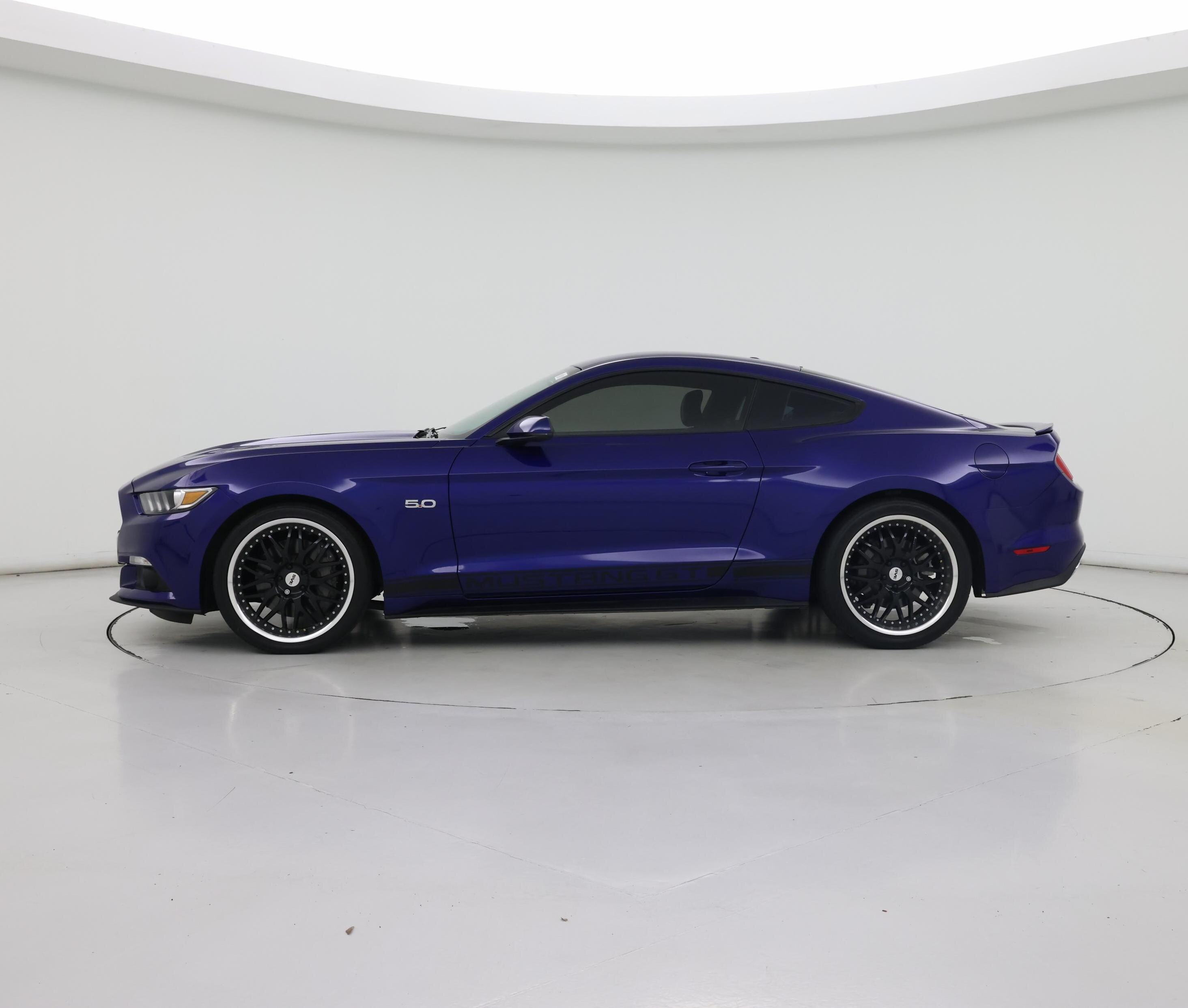 Thumbnail: 2015 Ford Mustang - 3