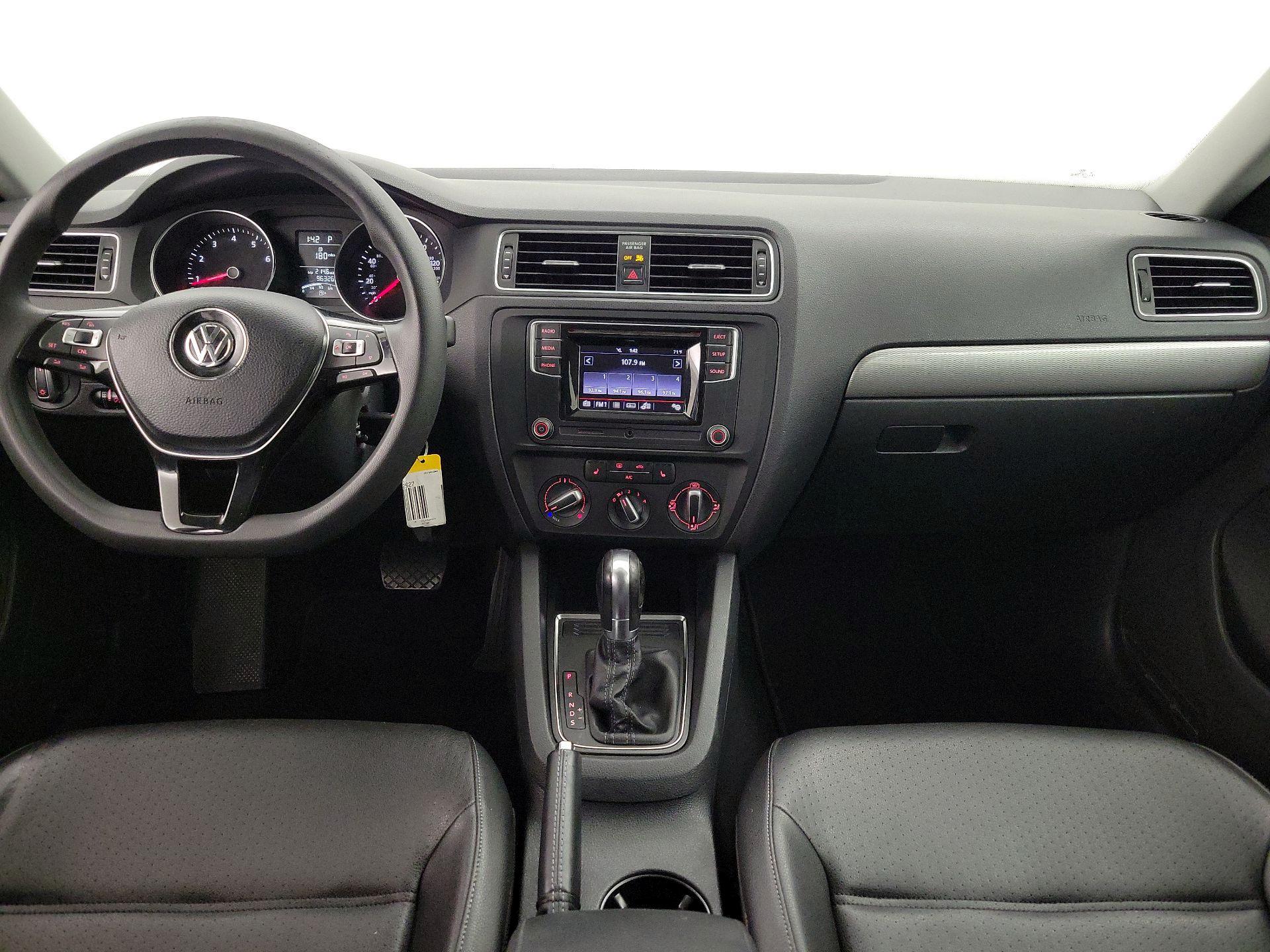 Thumbnail: 2018 Volkswagen Jetta - 9
