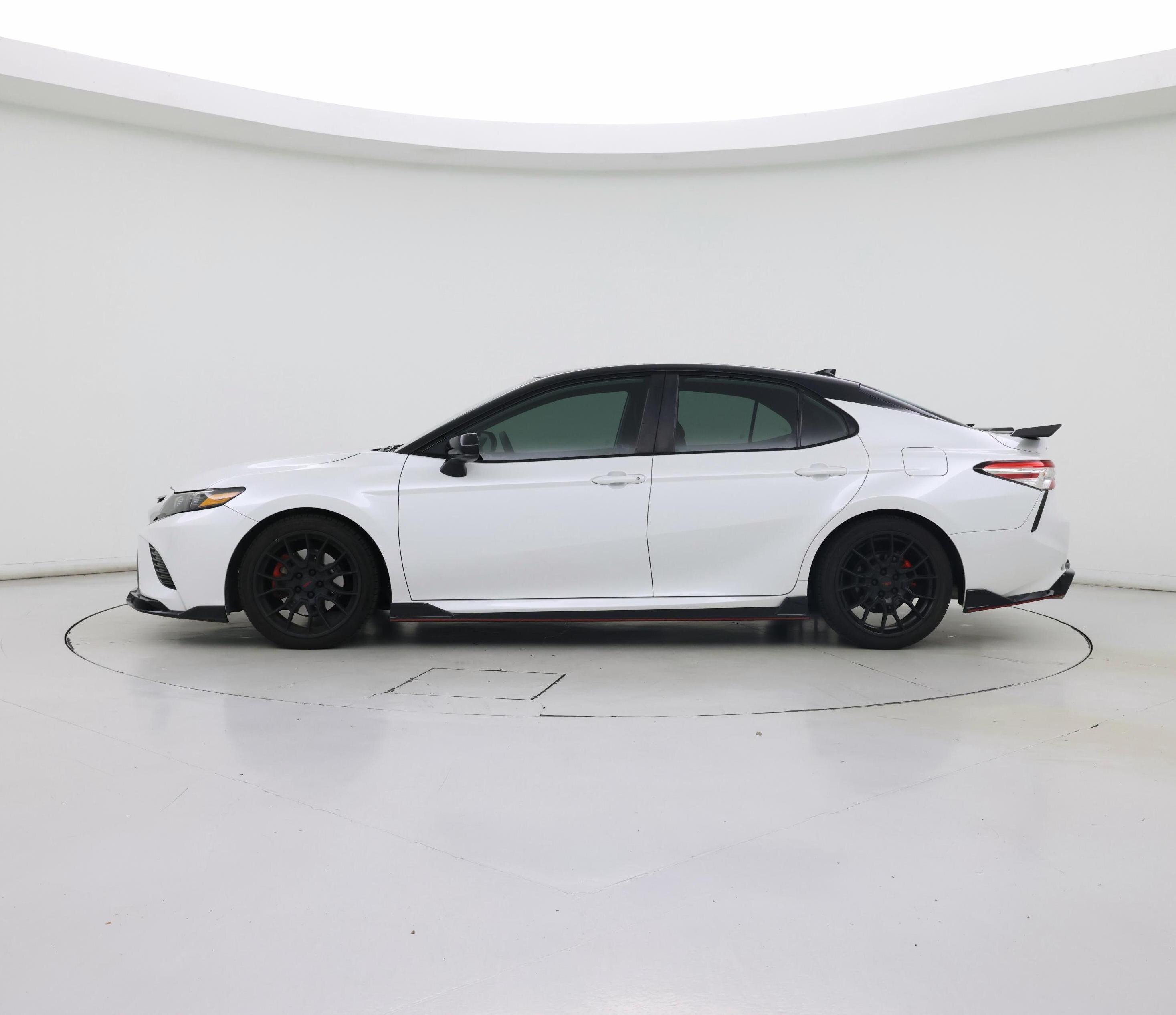 Thumbnail: 2020 Toyota Camry - 3