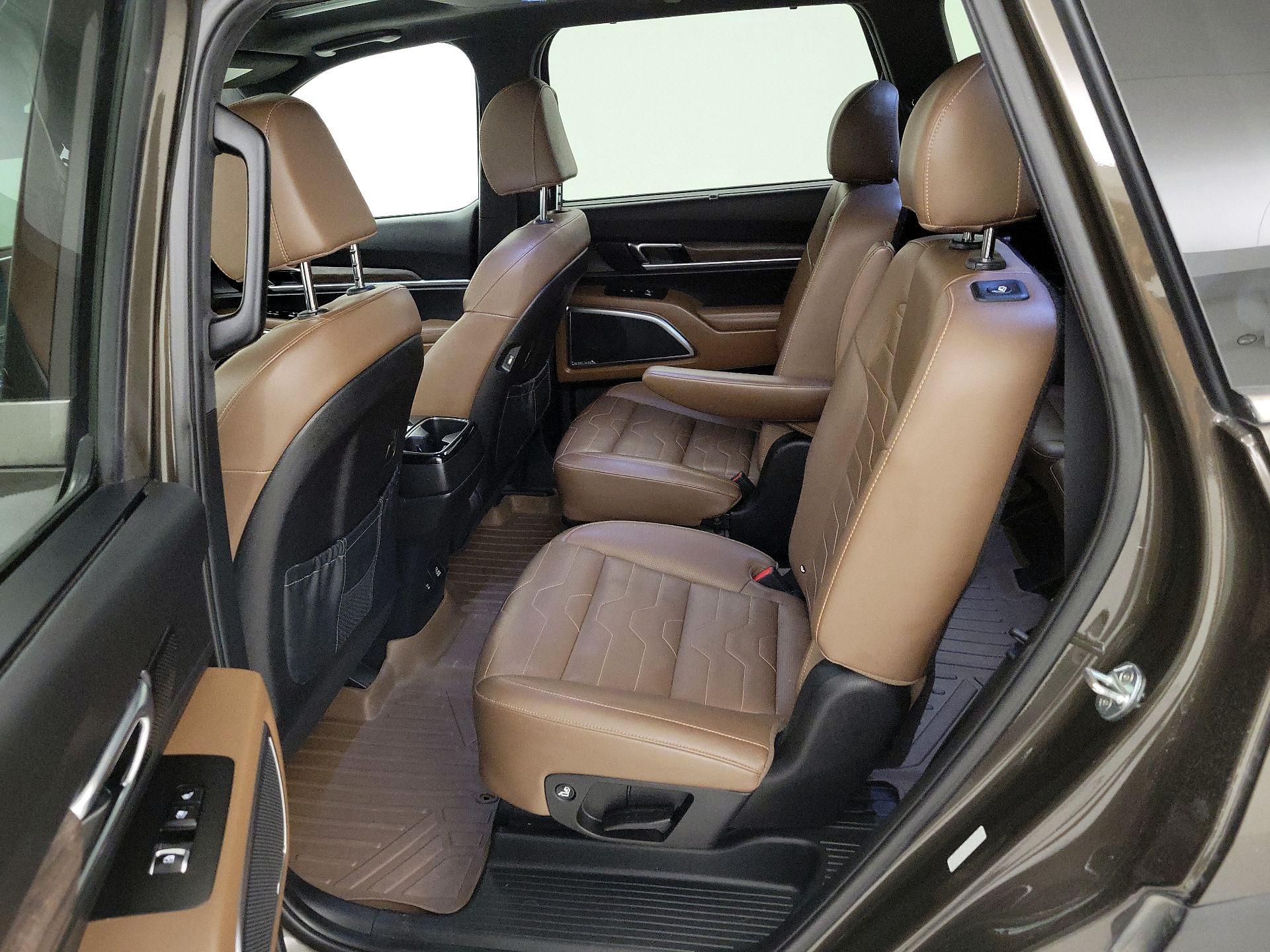 Thumbnail: 2022 Kia Telluride - 20