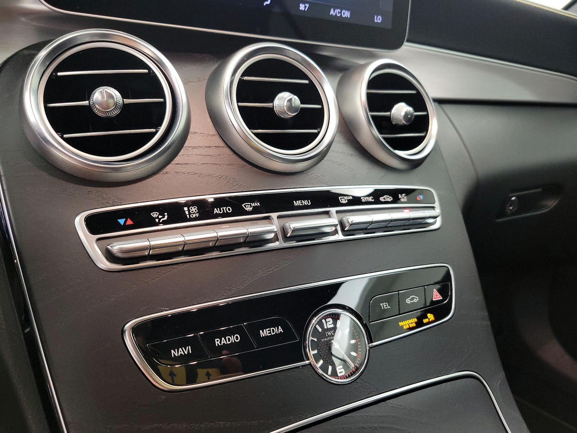 Thumbnail: 2020 Mercedes-Benz C-Class - 16