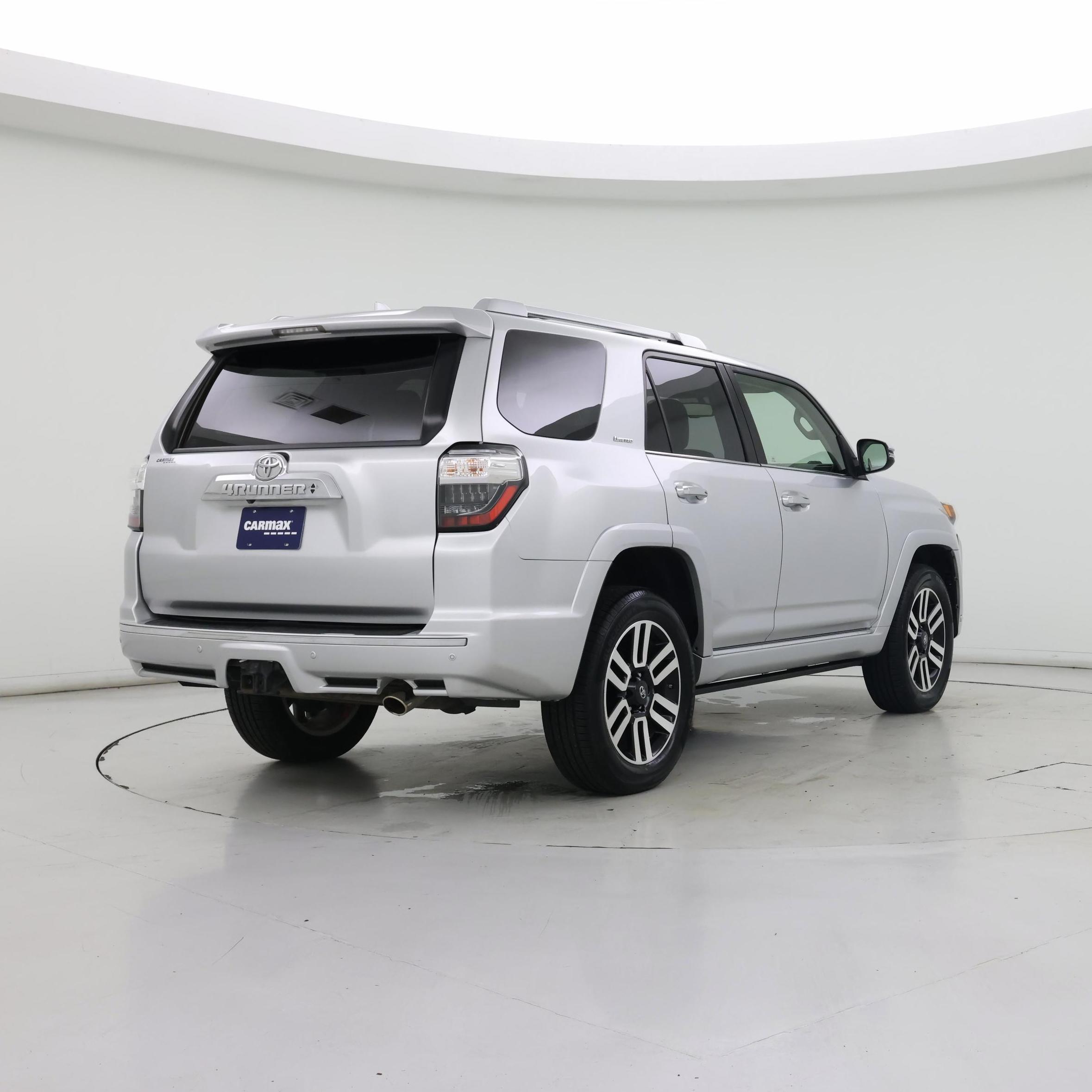 Thumbnail: 2017 Toyota 4Runner - 8
