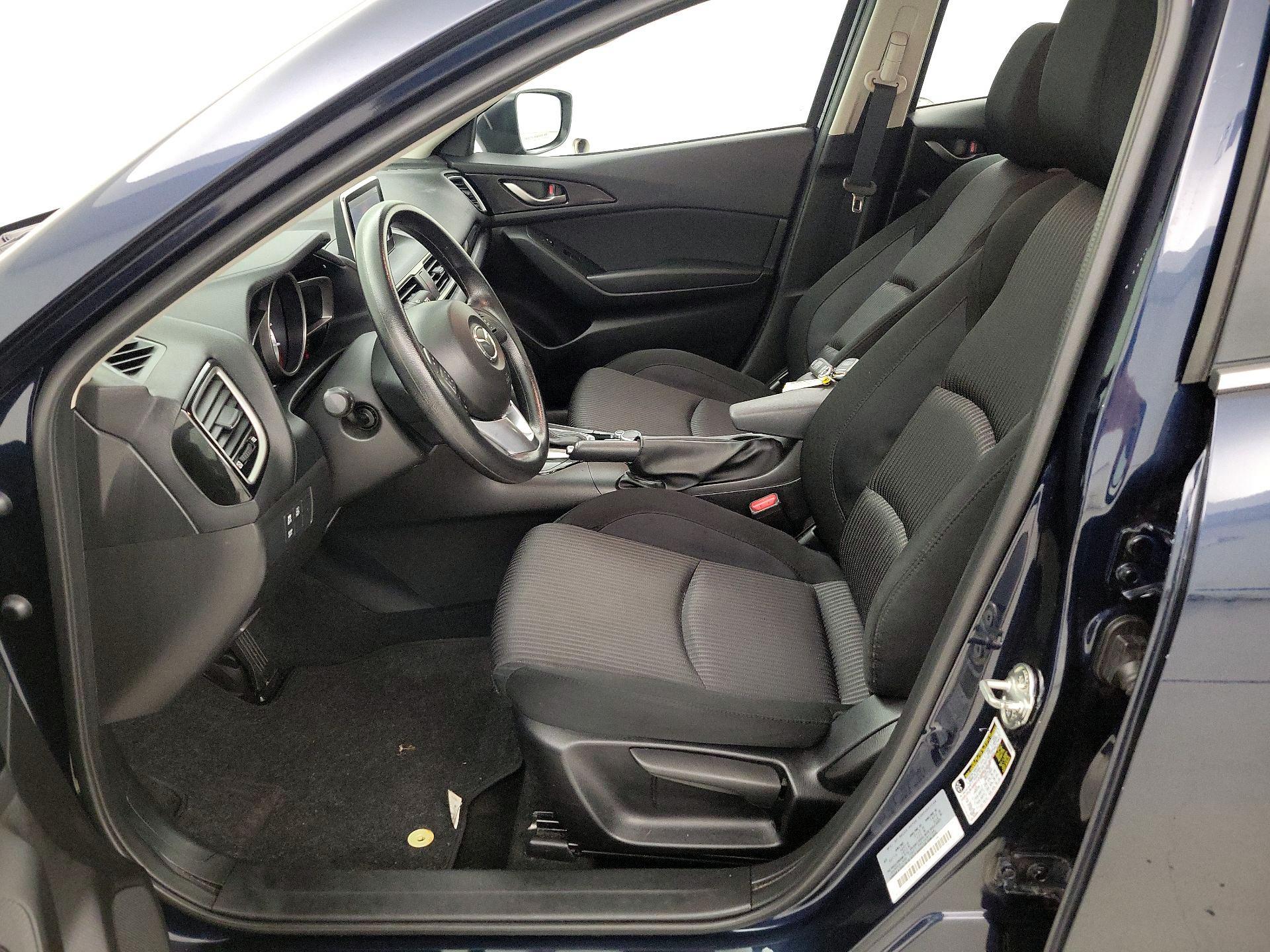 Thumbnail: 2016 Mazda Mazda3 - 11