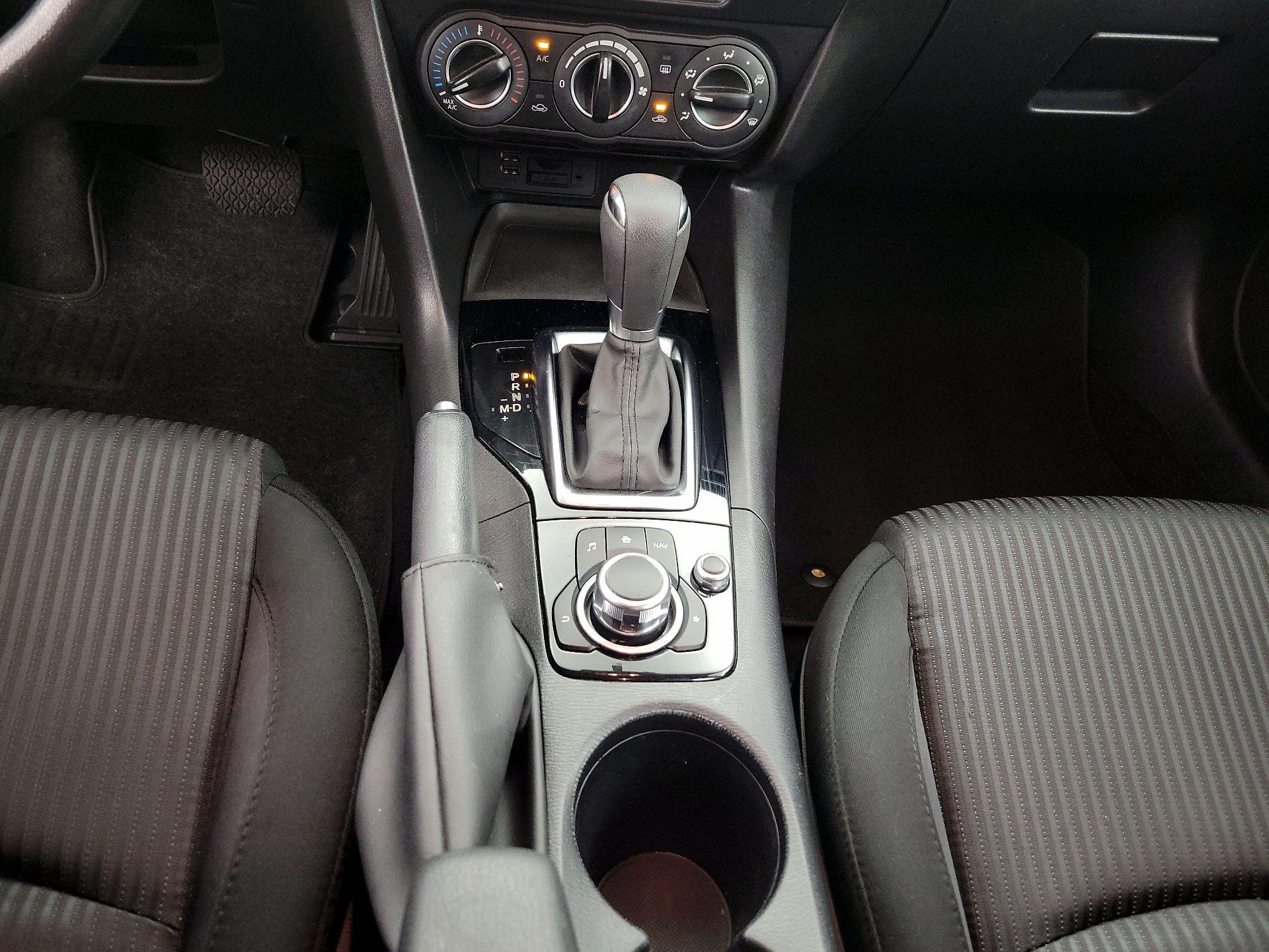 Thumbnail: 2016 Mazda Mazda3 - 17