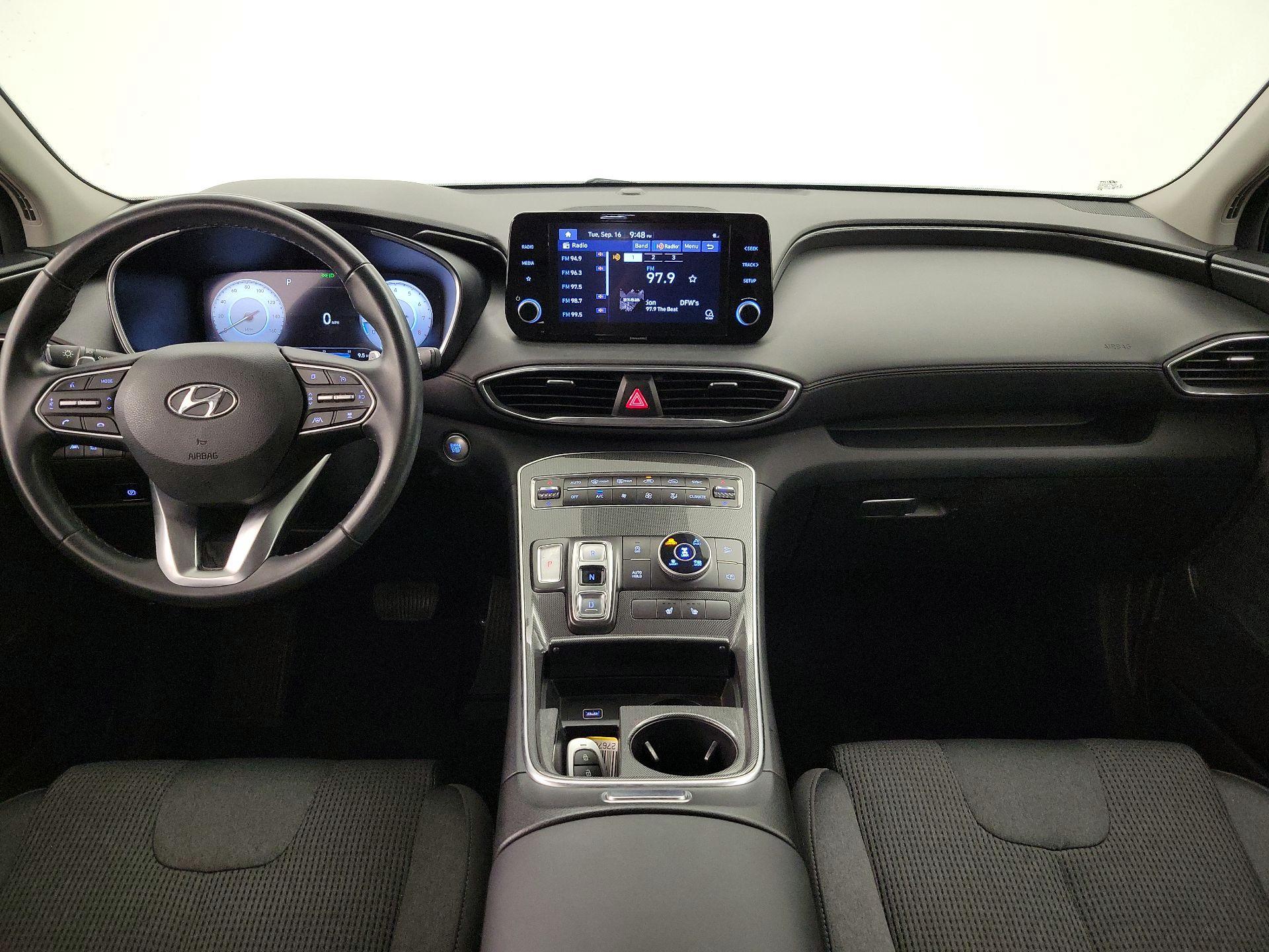 Thumbnail: 2022 Hyundai Santa Fe - 9
