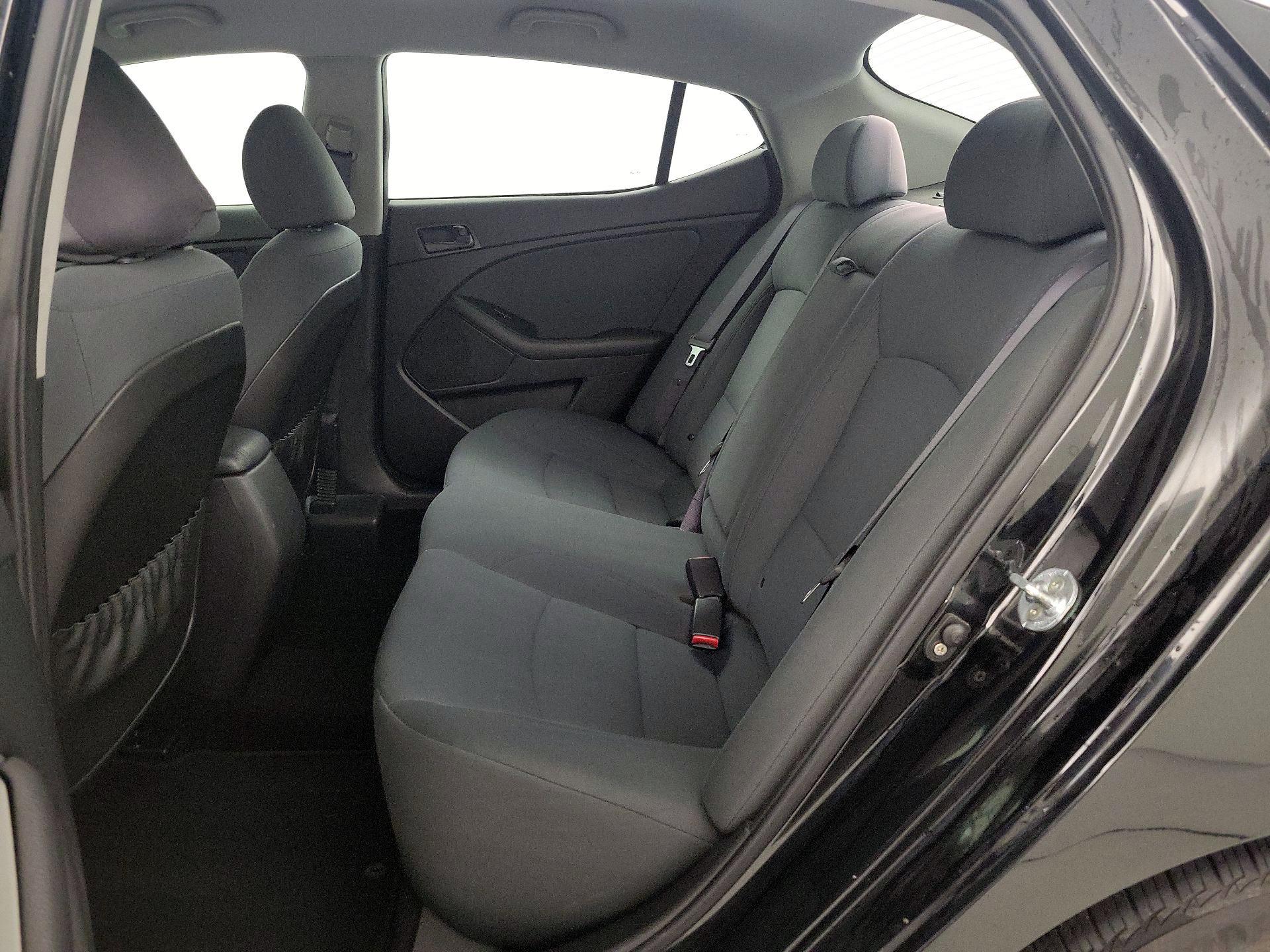 Thumbnail: 2015 Kia Optima - 17