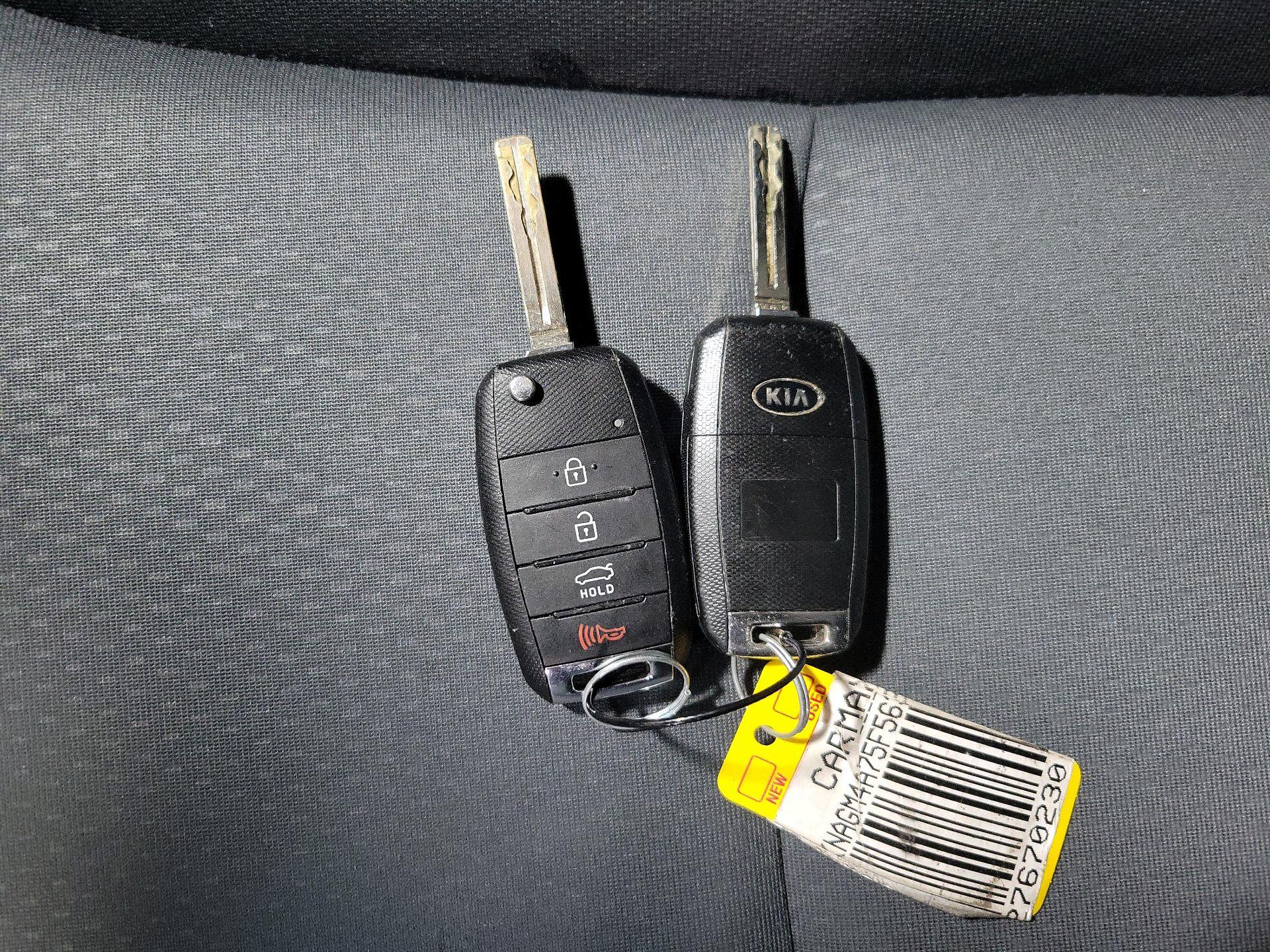 Thumbnail: 2015 Kia Optima - 20