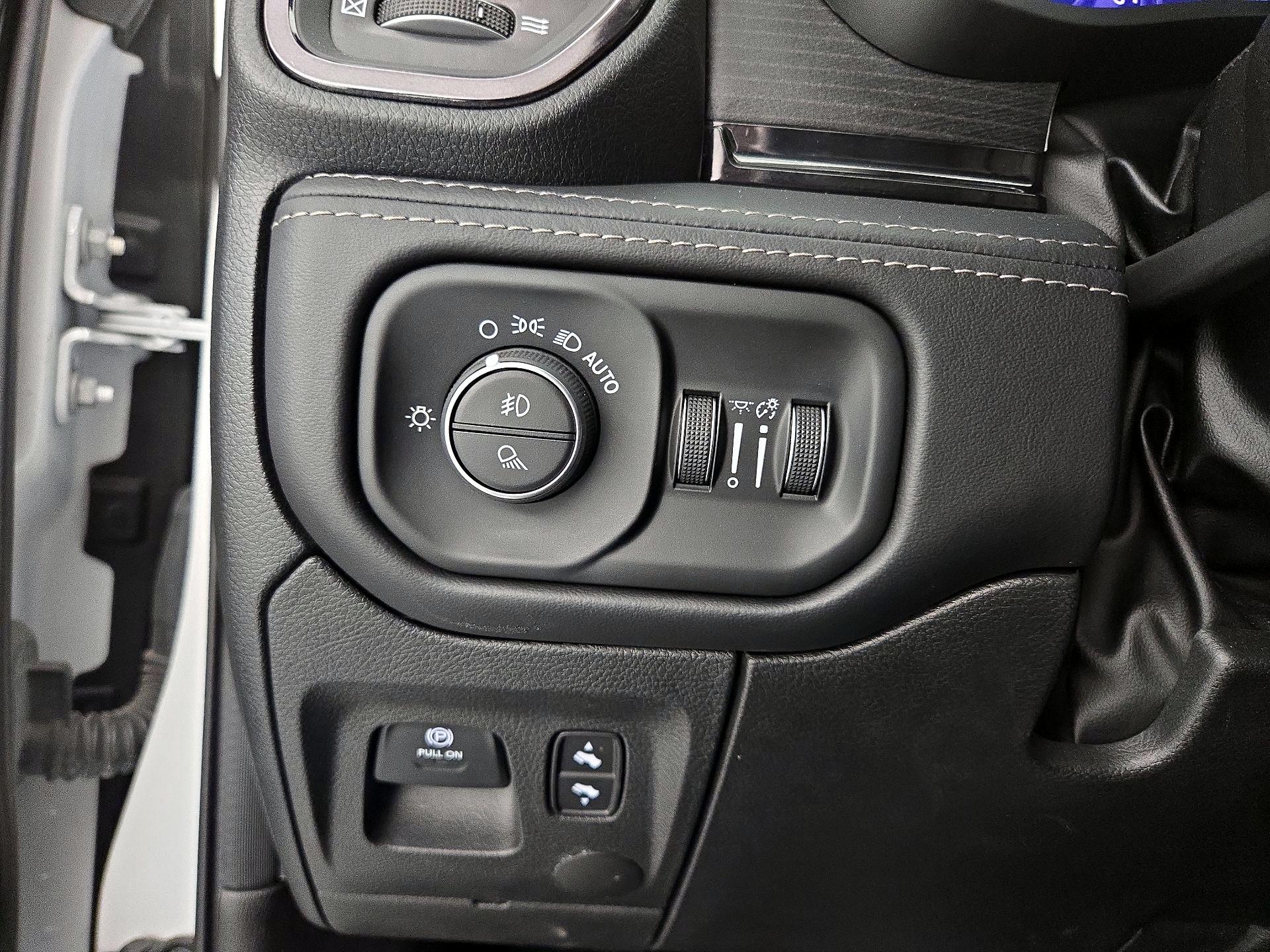 Thumbnail: 2023 RAM 1500 - 13