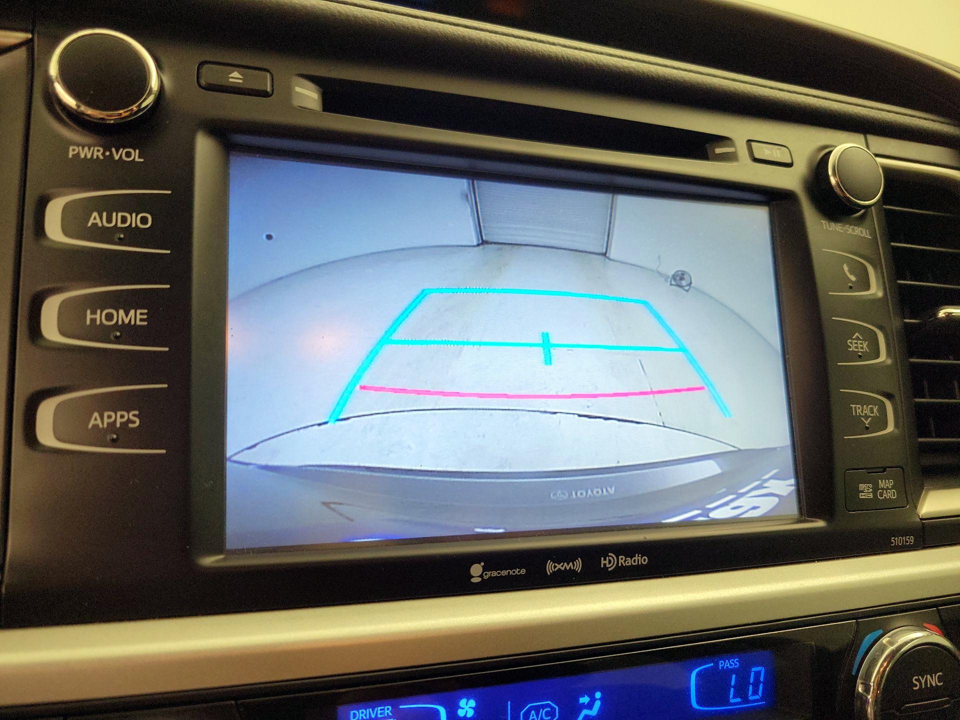 Thumbnail: 2016 Toyota Highlander - 14
