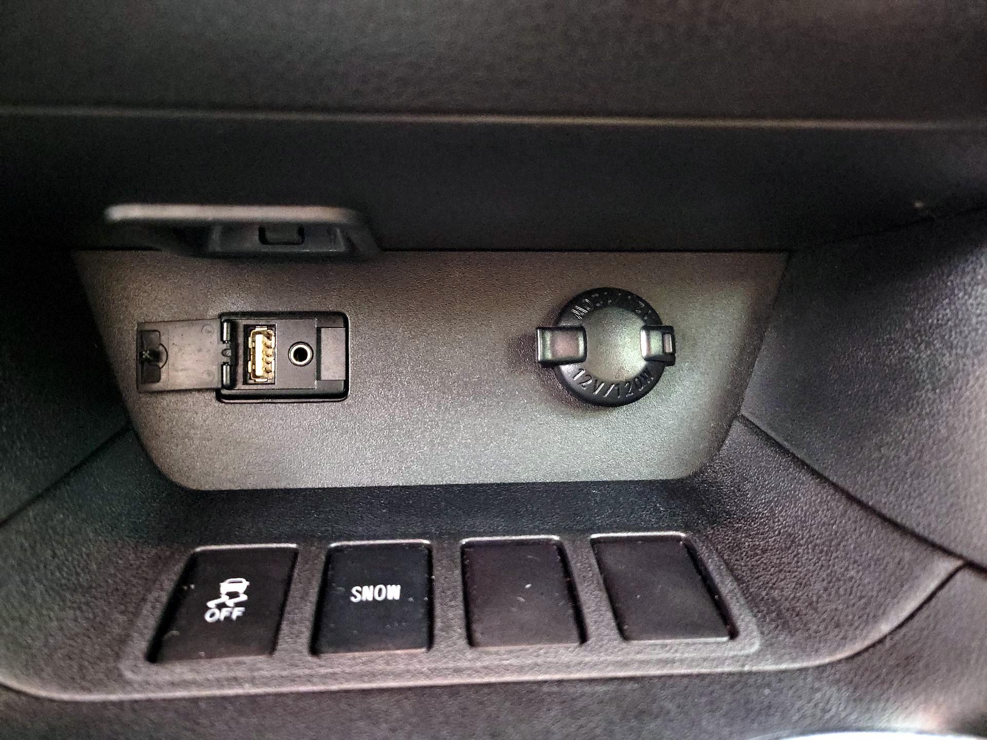 Thumbnail: 2016 Toyota Highlander - 18