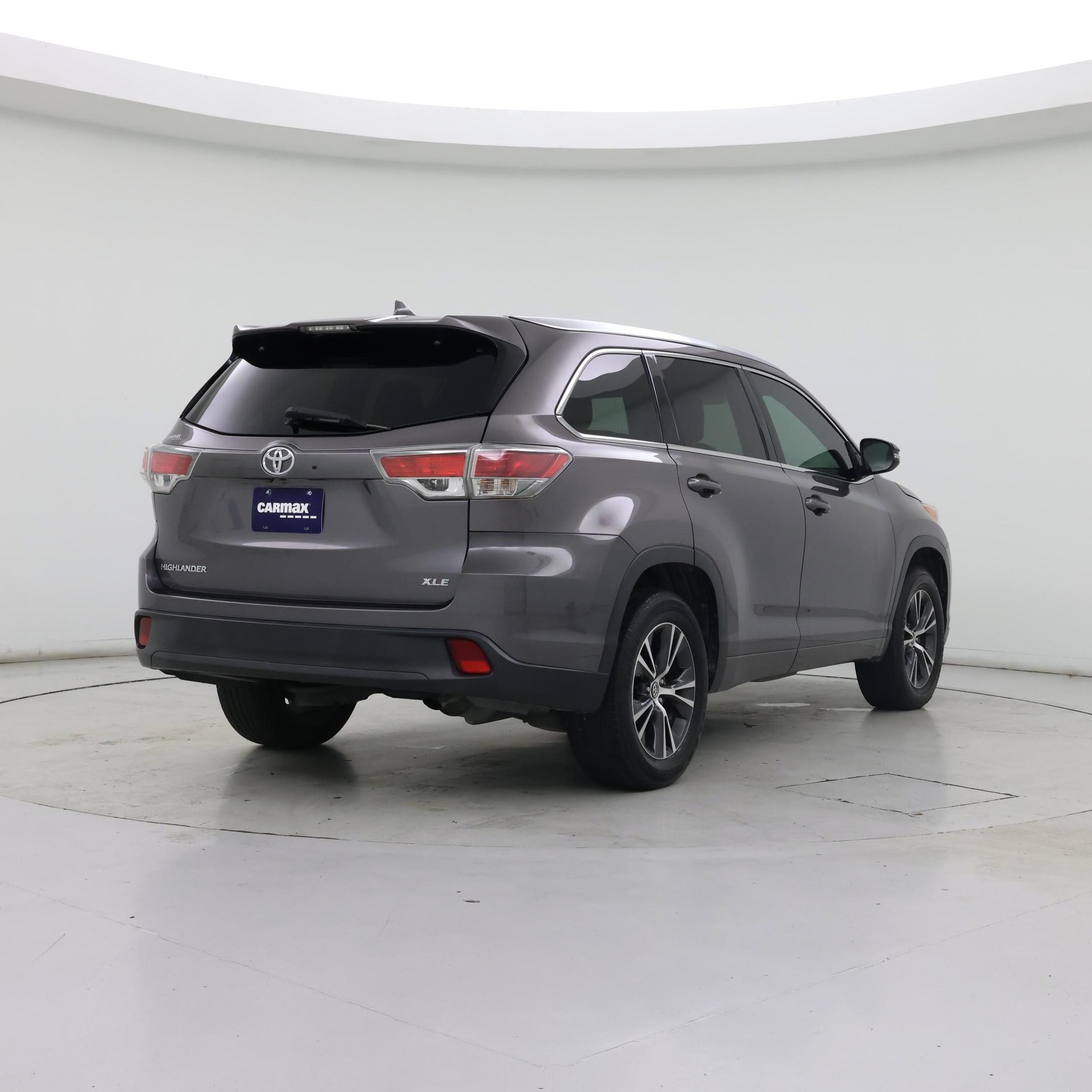 Thumbnail: 2016 Toyota Highlander - 8