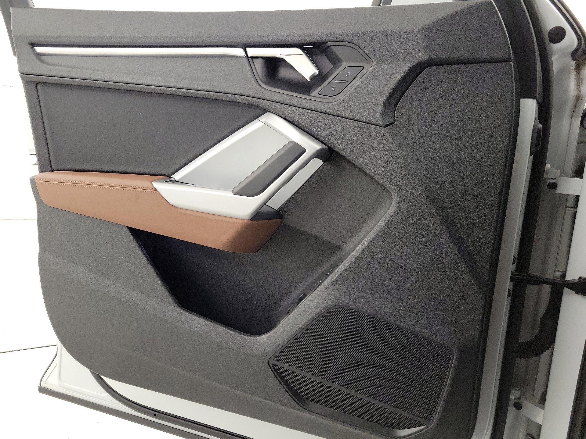 Thumbnail: 2022 Audi Q3 - 12