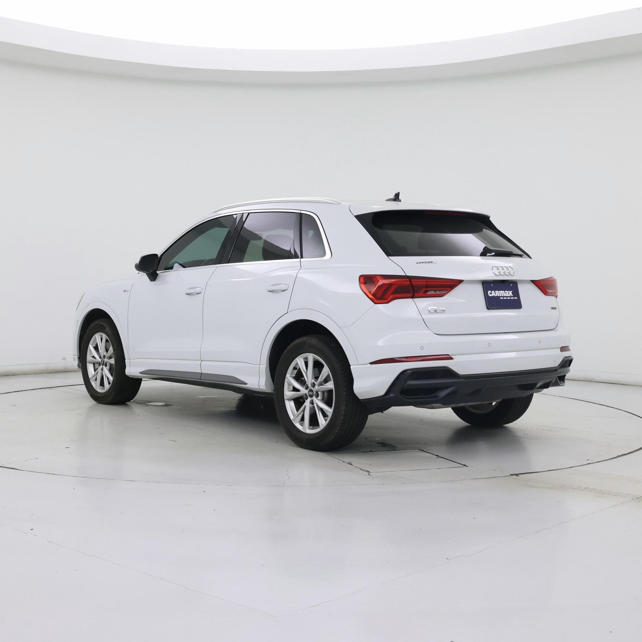 Thumbnail: 2022 Audi Q3 - 2