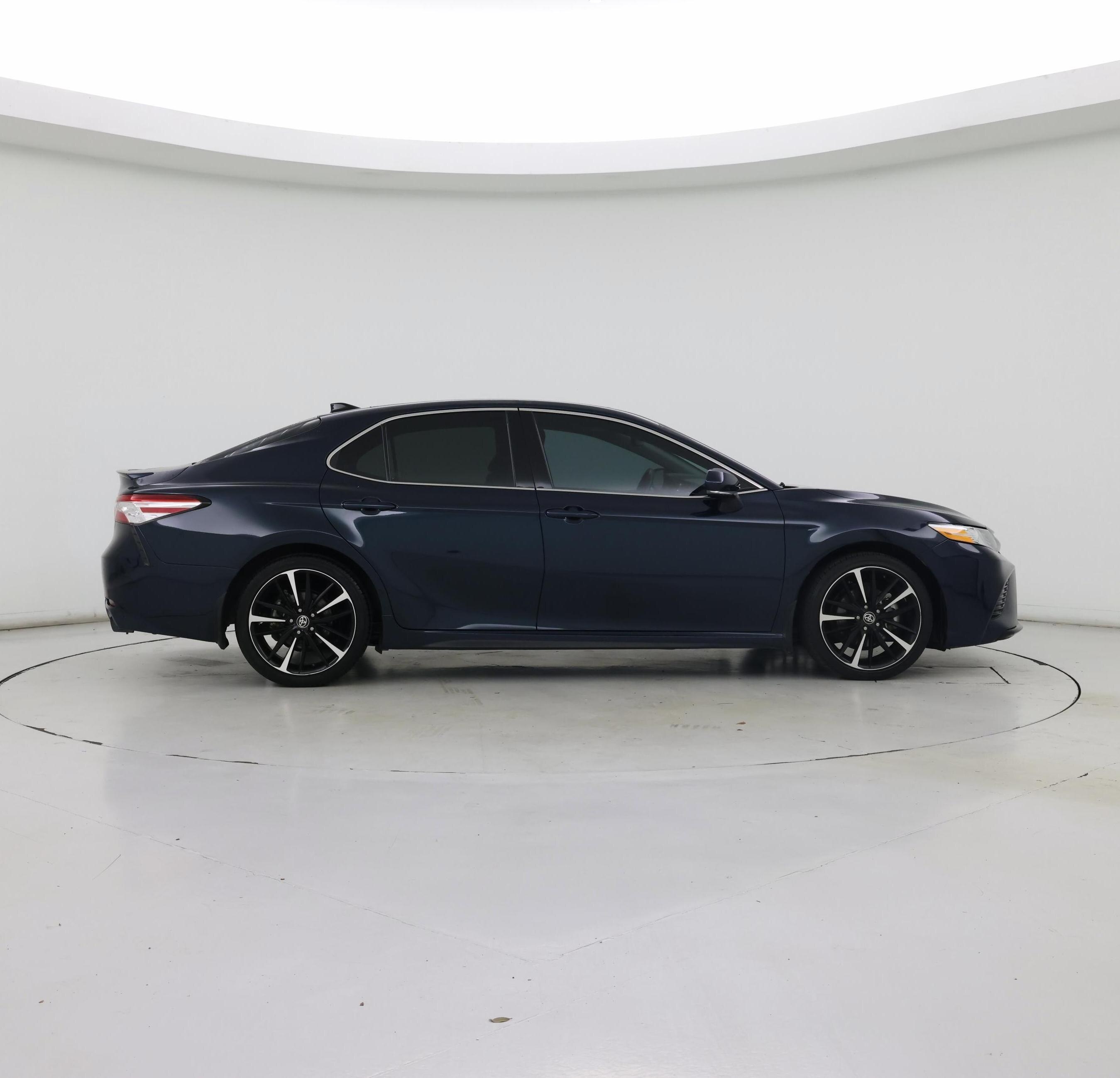 Thumbnail: 2020 Toyota Camry - 7