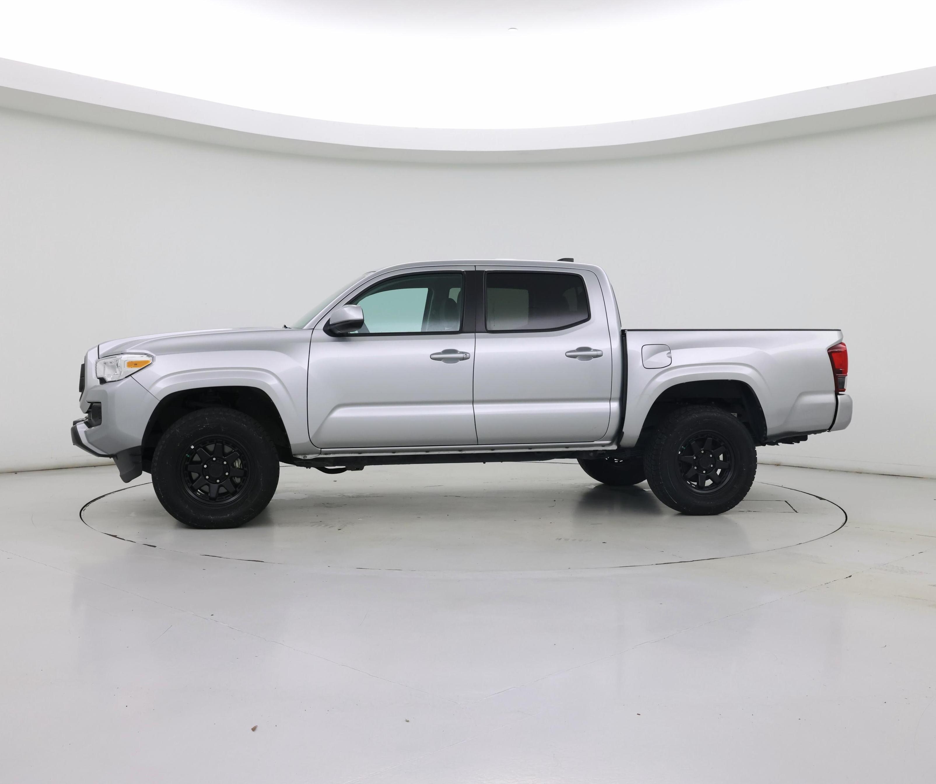 Thumbnail: 2023 Toyota Tacoma - 3
