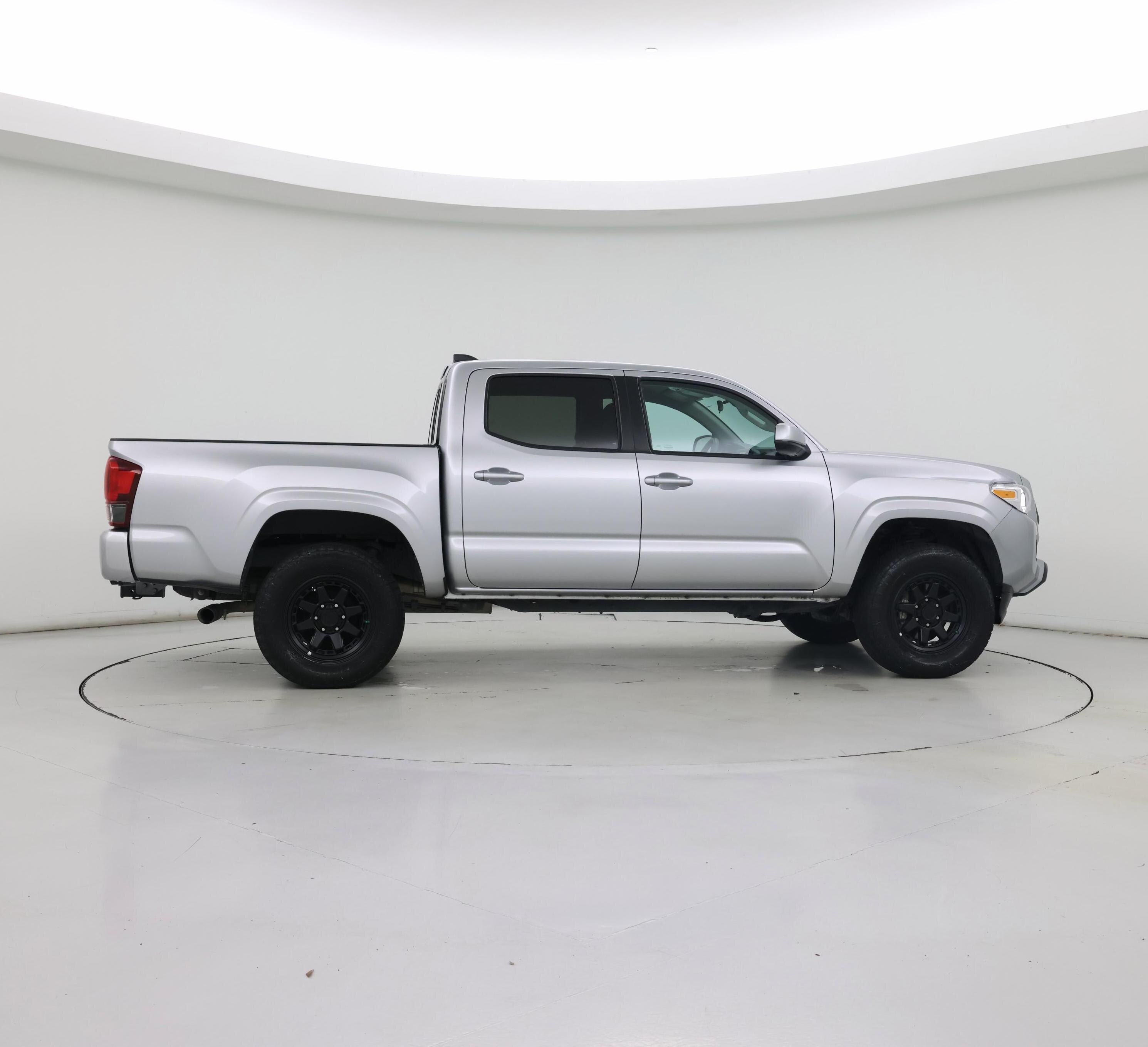 Thumbnail: 2023 Toyota Tacoma - 7