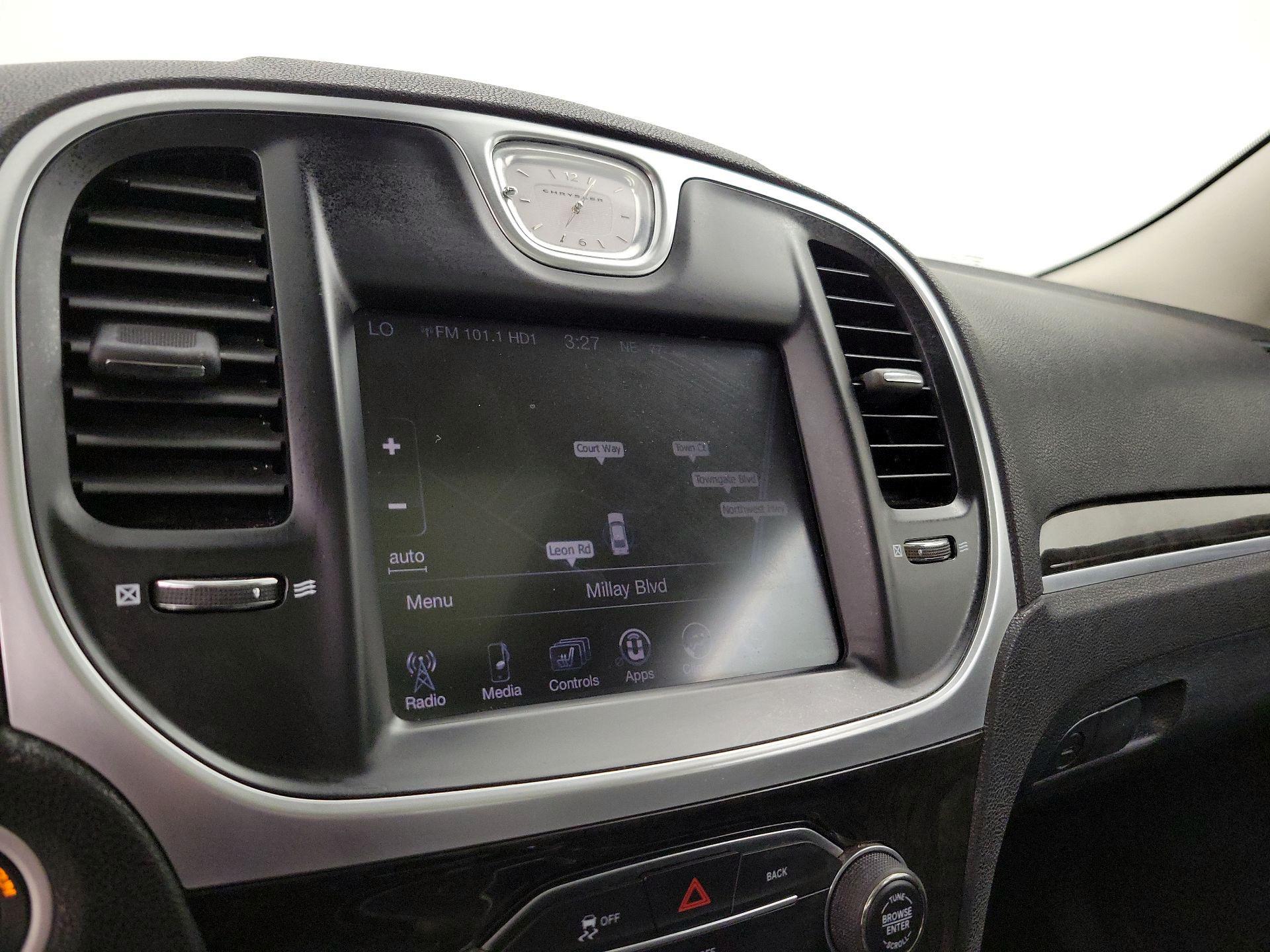 Thumbnail: 2015 Chrysler 300 - 14