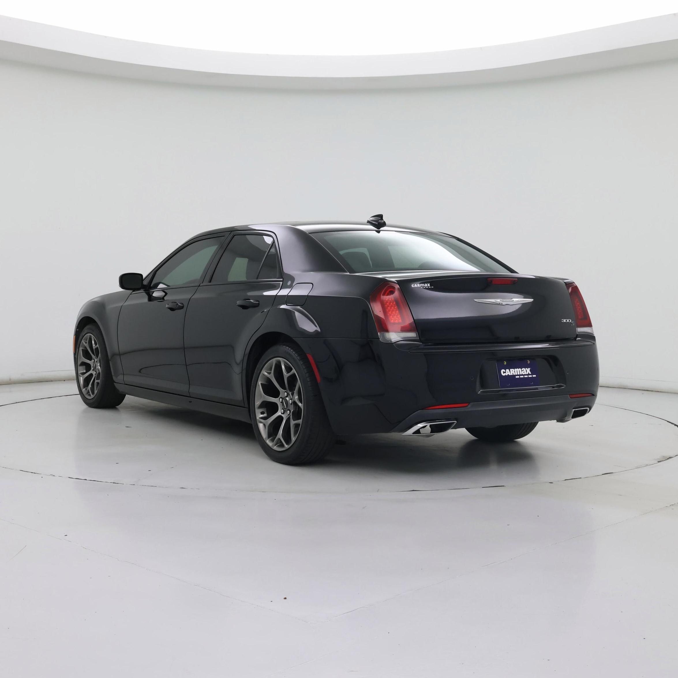 Thumbnail: 2018 Chrysler 300 - 2