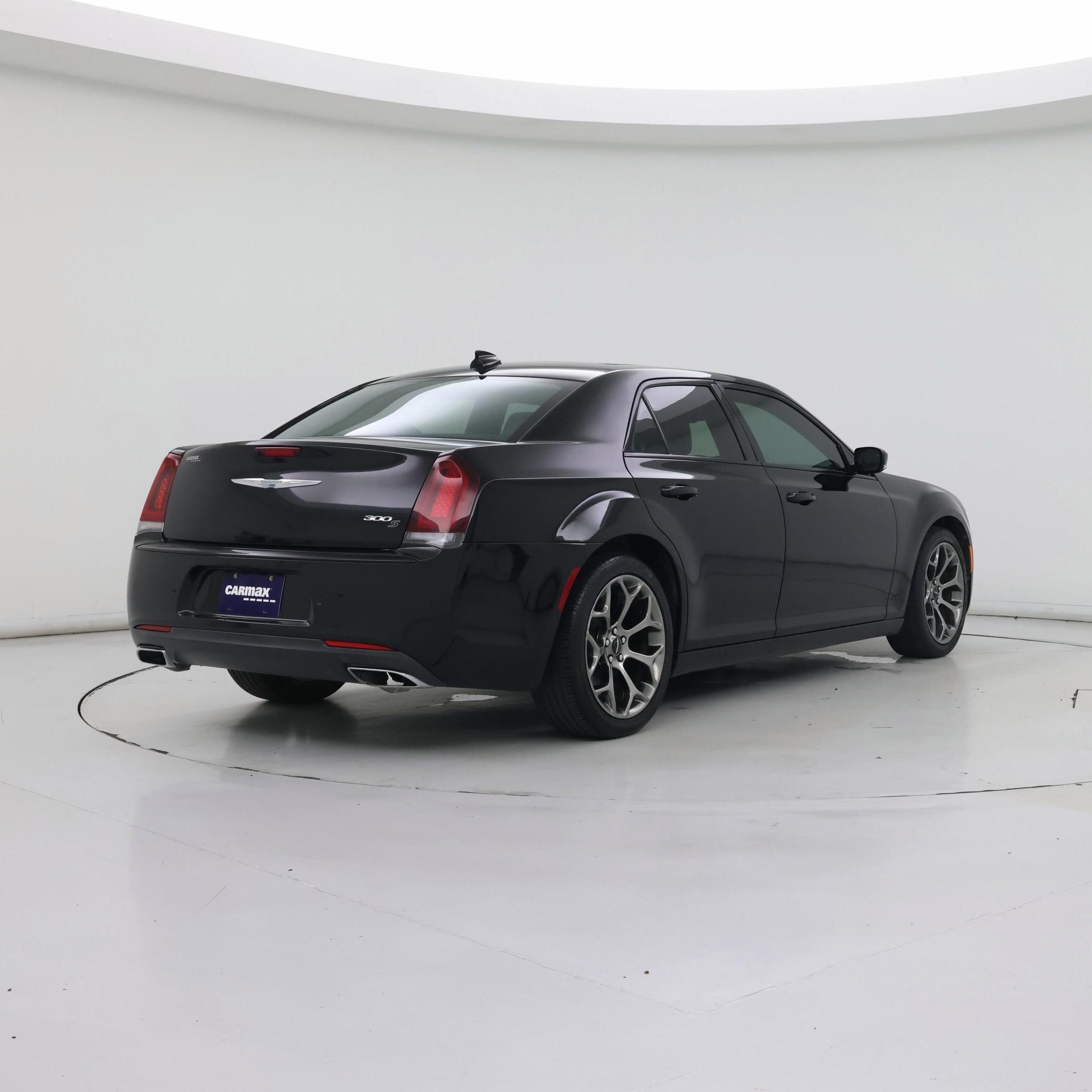 Thumbnail: 2018 Chrysler 300 - 8